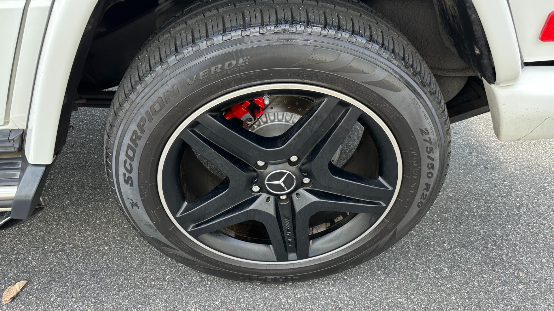 Used 2014 Mercedes-Benz G-Class G 63 AMG / DESIGNO LEATHER / DIAMOND STITCH / SPORTS SEATS / PA6 PKG for sale $67,995 at Formula Imports in Charlotte NC 28227 40