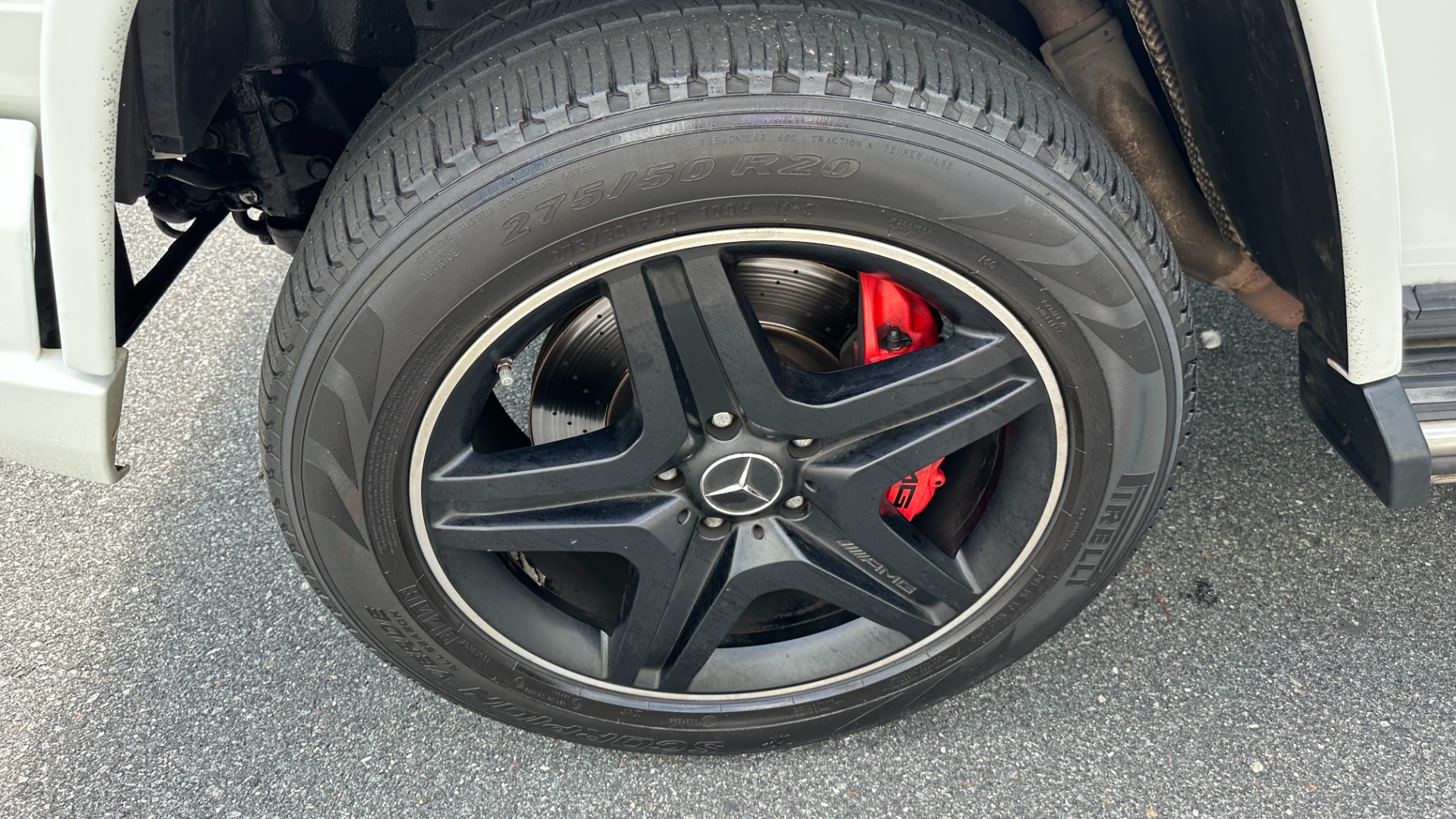 Used 2014 Mercedes-Benz G-Class G 63 AMG / DESIGNO LEATHER / DIAMOND STITCH / SPORTS SEATS / PA6 PKG for sale $67,995 at Formula Imports in Charlotte NC 28227 41