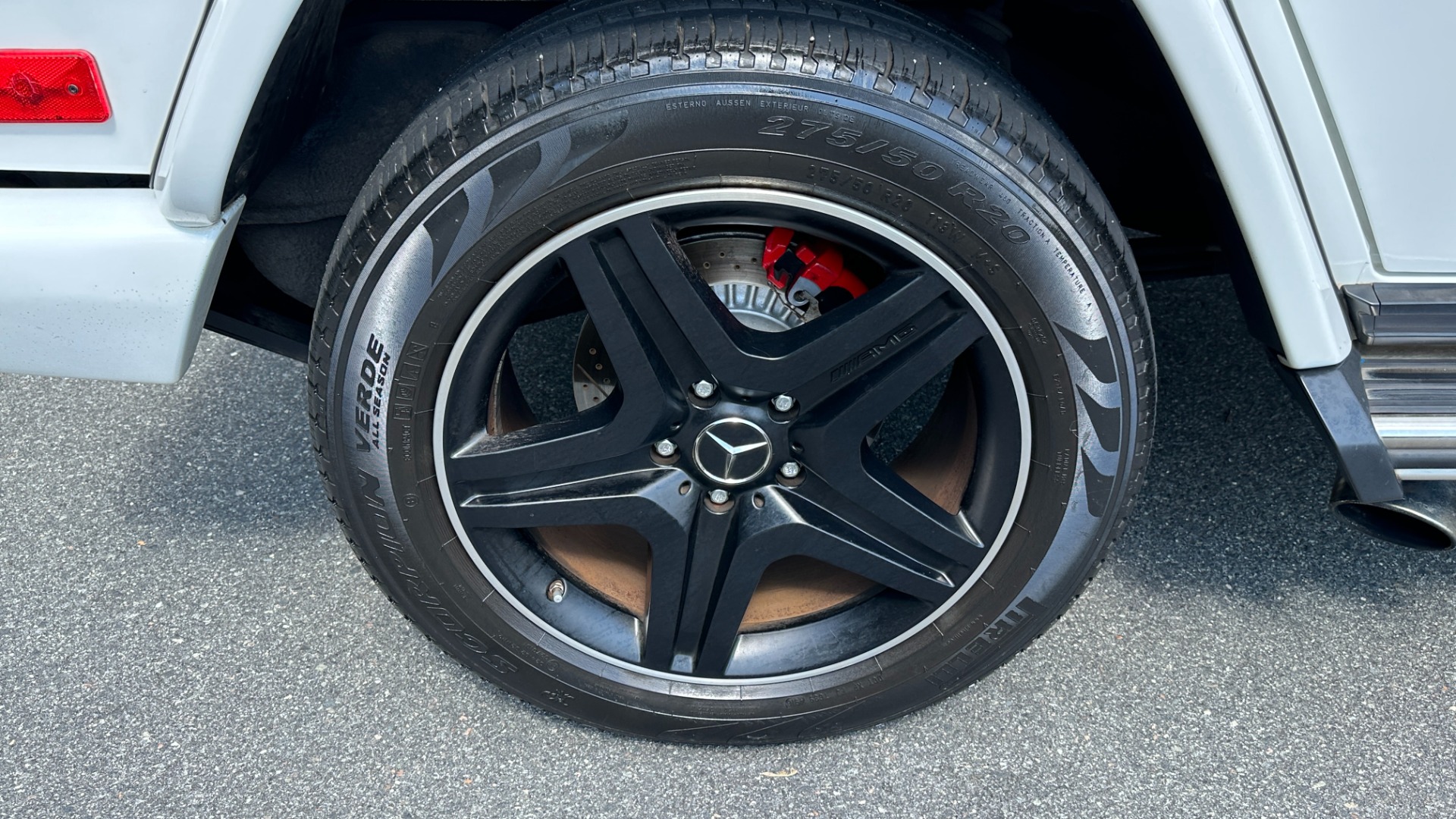 Used 2014 Mercedes-Benz G-Class G 63 AMG / DESIGNO LEATHER / DIAMOND STITCH / SPORTS SEATS / PA6 PKG for sale $67,995 at Formula Imports in Charlotte NC 28227 43
