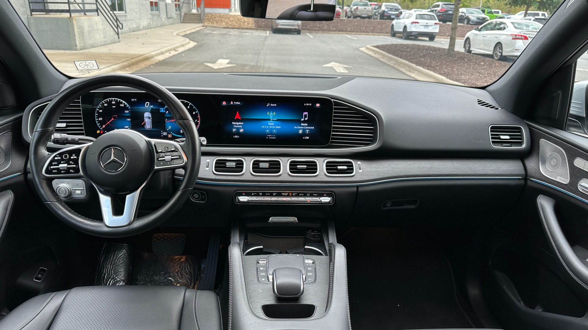 Used 2022 Mercedes-Benz GLE GLE350 / 20IN WHEELS / PREMIUM PACKAGE / OAK WOOD TRIM for sale $56,000 at Formula Imports in Charlotte NC 28227 24