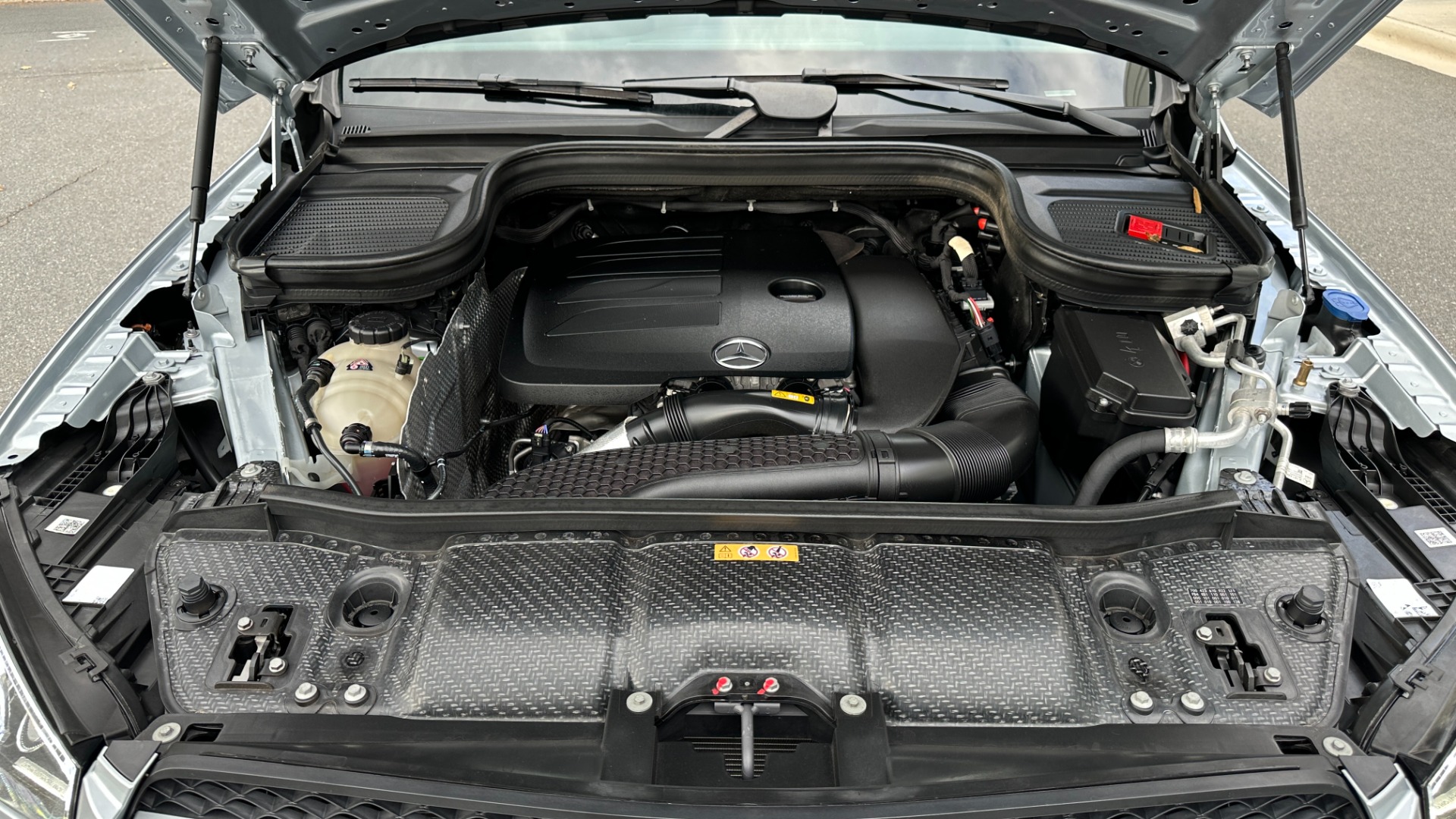 Used 2022 Mercedes-Benz GLE GLE350 / 20IN WHEELS / PREMIUM PACKAGE / OAK WOOD TRIM for sale $56,000 at Formula Imports in Charlotte NC 28227 34