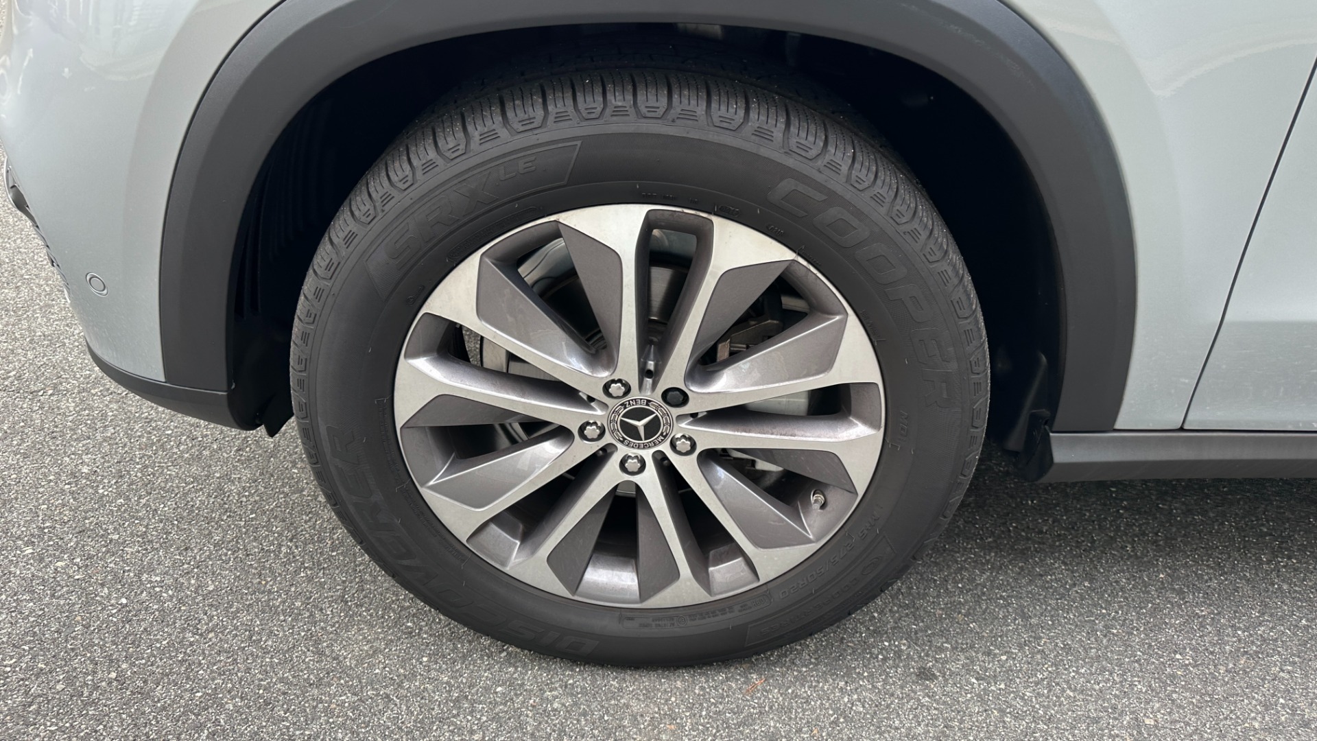 Used 2022 Mercedes-Benz GLE GLE350 / 20IN WHEELS / PREMIUM PACKAGE / OAK WOOD TRIM for sale $56,000 at Formula Imports in Charlotte NC 28227 40