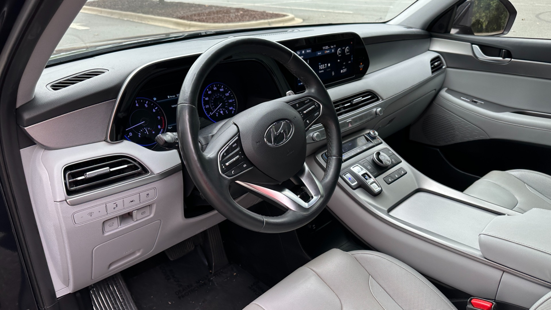 Used 2020 Hyundai Palisade SEL / CONVENIENCE / PREMIUM / SUNROOF / DRIVE GUIDANCE for sale $30,995 at Formula Imports in Charlotte NC 28227 11