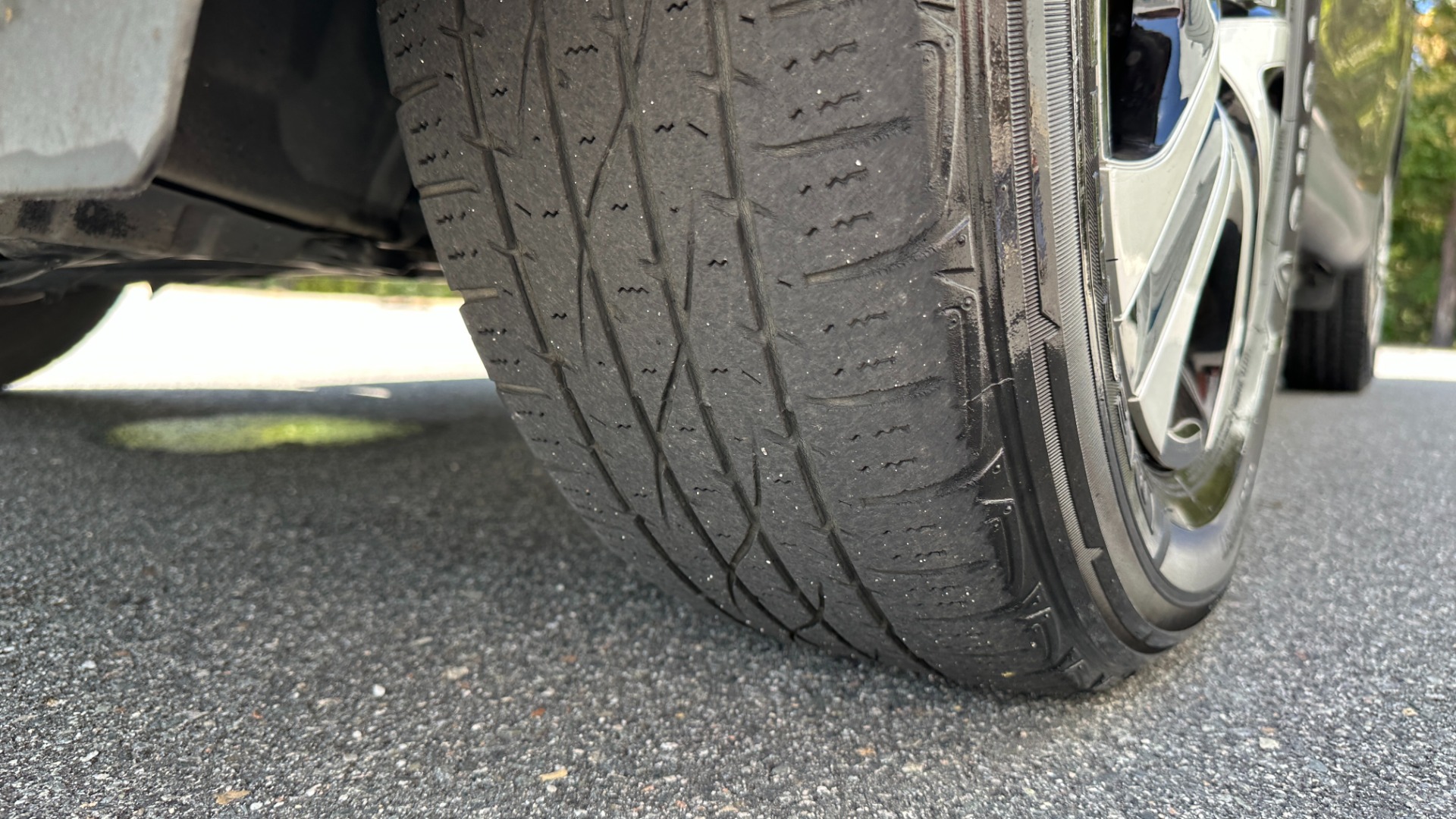 Used 2015 Toyota RAV4 LE / CLOTH / 4CYL ENGINE / ROOF RAILS for sale Sold at Formula Imports in Charlotte NC 28227 41