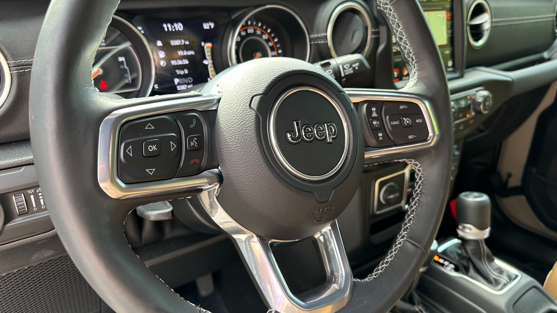 Used 2022 Jeep Wrangler UNLIMITED SAHARA / SKY ONE TOUCH TOP / COLD WEATHER PKG / LEATHER for sale Sold at Formula Imports in Charlotte NC 28227 16
