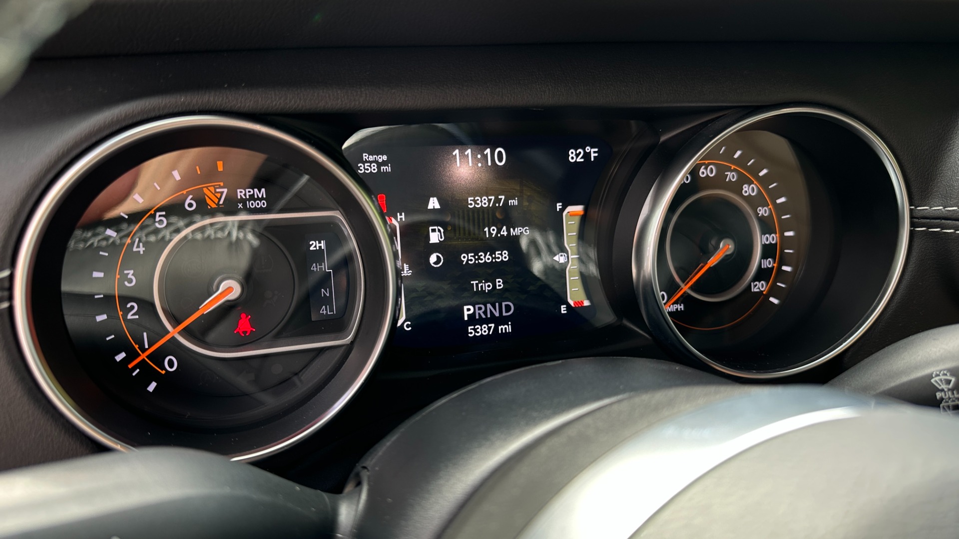 Used 2022 Jeep Wrangler UNLIMITED SAHARA / SKY ONE TOUCH TOP / COLD WEATHER PKG / LEATHER for sale Sold at Formula Imports in Charlotte NC 28227 17