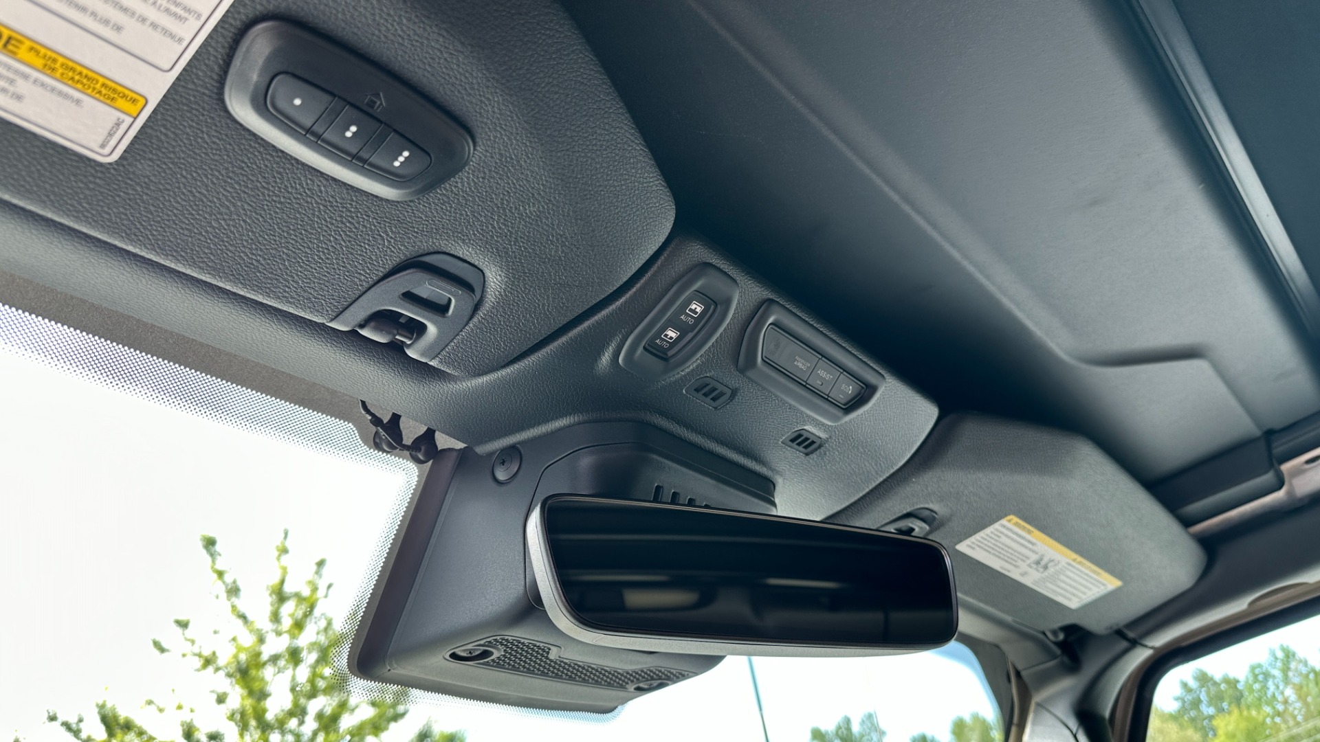 Used 2022 Jeep Wrangler UNLIMITED SAHARA / SKY ONE TOUCH TOP / COLD WEATHER PKG / LEATHER for sale Sold at Formula Imports in Charlotte NC 28227 22