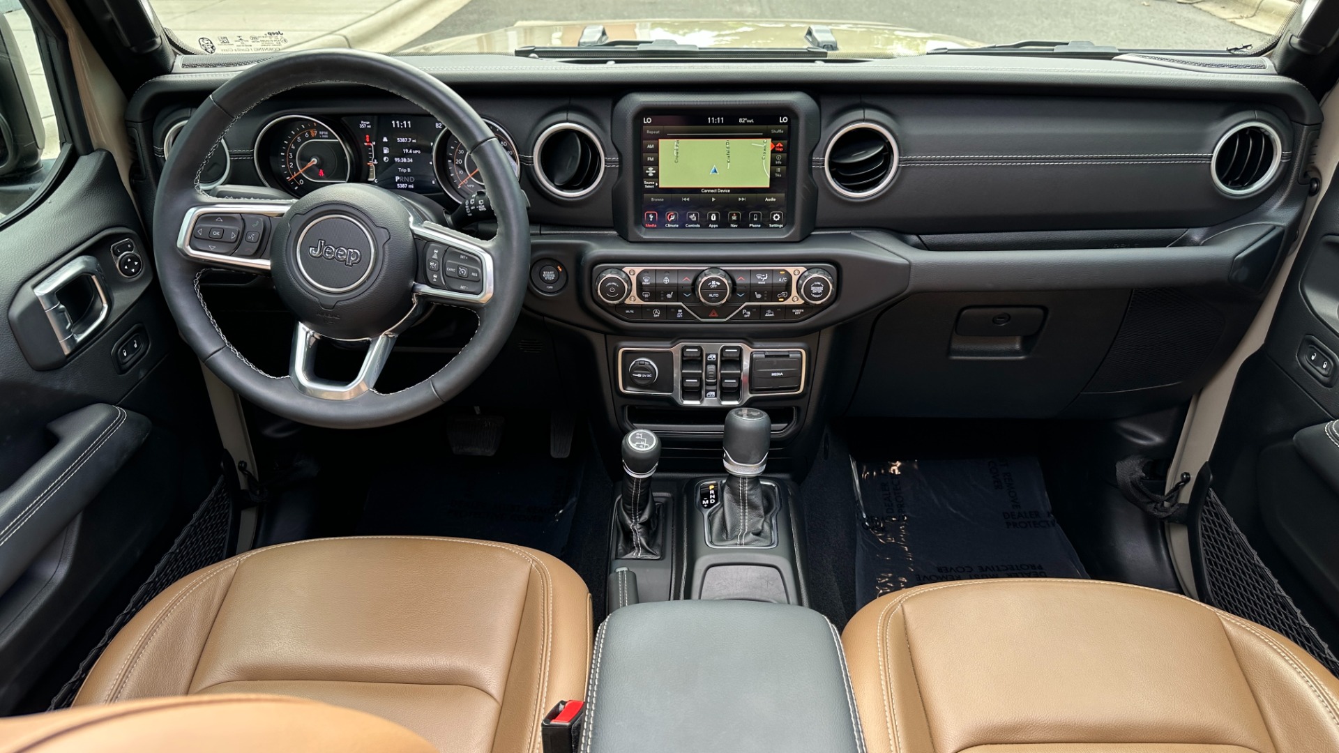Used 2022 Jeep Wrangler UNLIMITED SAHARA / SKY ONE TOUCH TOP / COLD WEATHER PKG / LEATHER for sale Sold at Formula Imports in Charlotte NC 28227 30