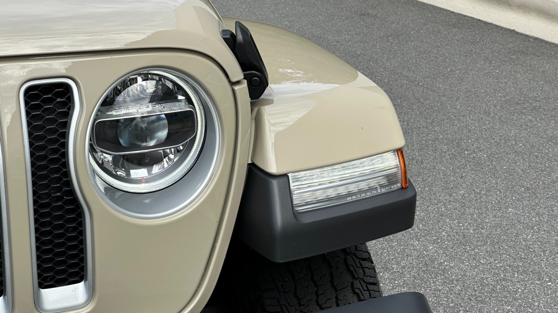 Used 2022 Jeep Wrangler UNLIMITED SAHARA / SKY ONE TOUCH TOP / COLD WEATHER PKG / LEATHER for sale Sold at Formula Imports in Charlotte NC 28227 45