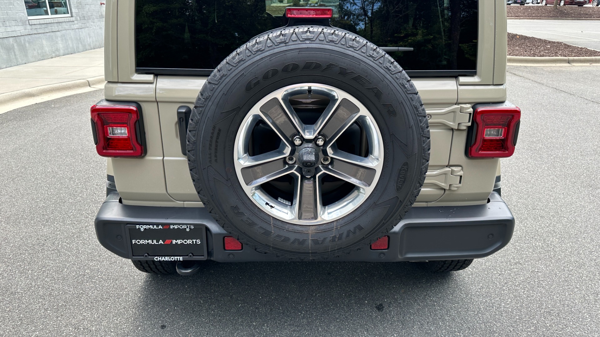 Used 2022 Jeep Wrangler UNLIMITED SAHARA / SKY ONE TOUCH TOP / COLD WEATHER PKG / LEATHER for sale Sold at Formula Imports in Charlotte NC 28227 9