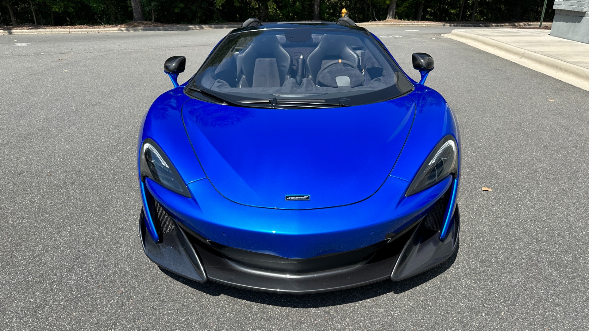 Used 2020 McLaren 600LT MSO CARBON FIBER / LUXURY PACK / CARBON EXT PKG / VEGA BLUE PAINT / BLUE ST for sale $249,999 at Formula Imports in Charlotte NC 28227 12