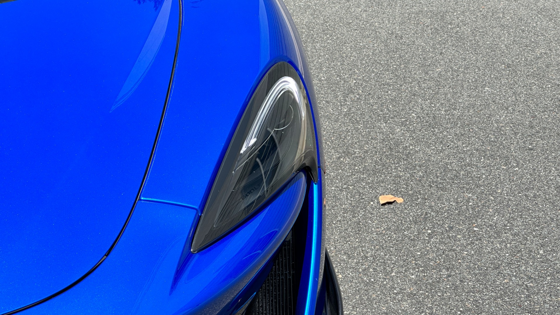 Used 2020 McLaren 600LT MSO CARBON FIBER / LUXURY PACK / CARBON EXT PKG / VEGA BLUE PAINT / BLUE ST for sale $249,999 at Formula Imports in Charlotte NC 28227 36