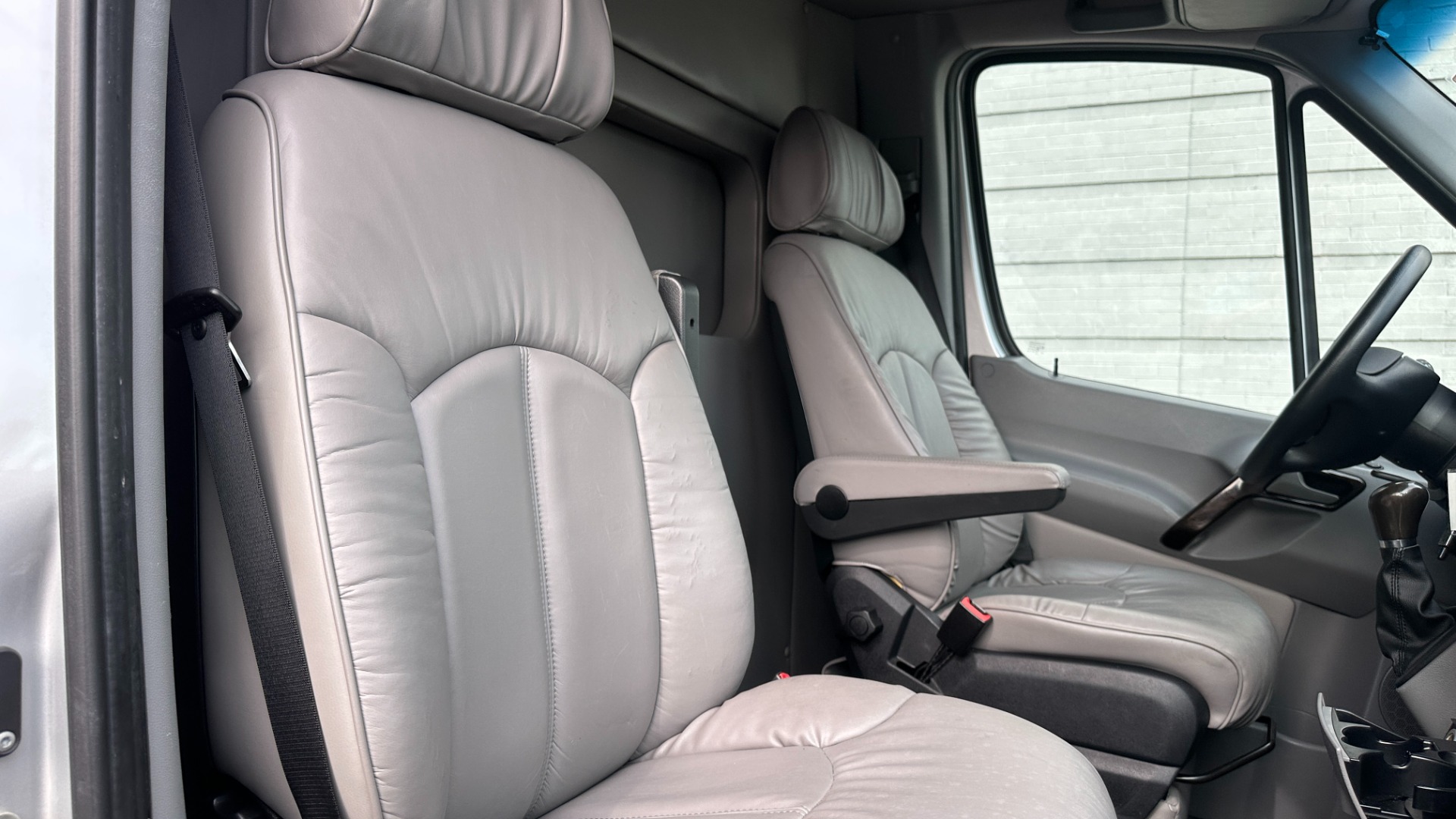 Used 2015 Mercedes-Benz Sprinter Cargo Vans EXT / MIDWEST AUTOMOTIVE DESIGN / LUXURY SPRINTER / TV'S / WIFI / MORE!! for sale Sold at Formula Imports in Charlotte NC 28227 39