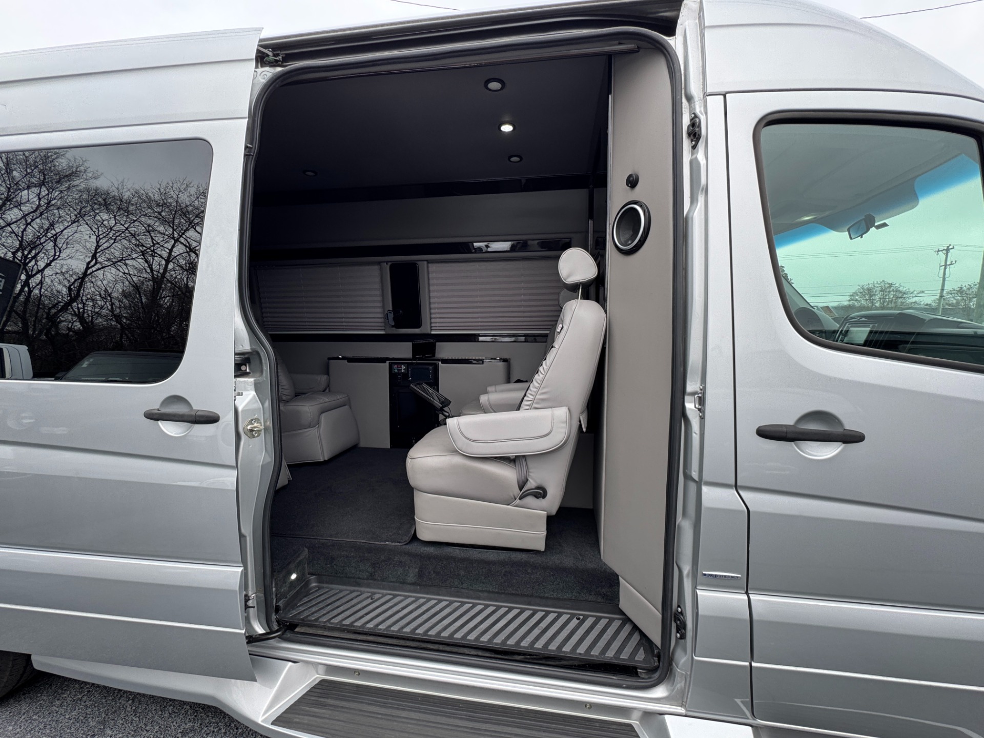 Used 2015 Mercedes-Benz Sprinter Cargo Vans EXT / MIDWEST AUTOMOTIVE DESIGN / LUXURY SPRINTER / TV'S / WIFI / MORE!! for sale Sold at Formula Imports in Charlotte NC 28227 43