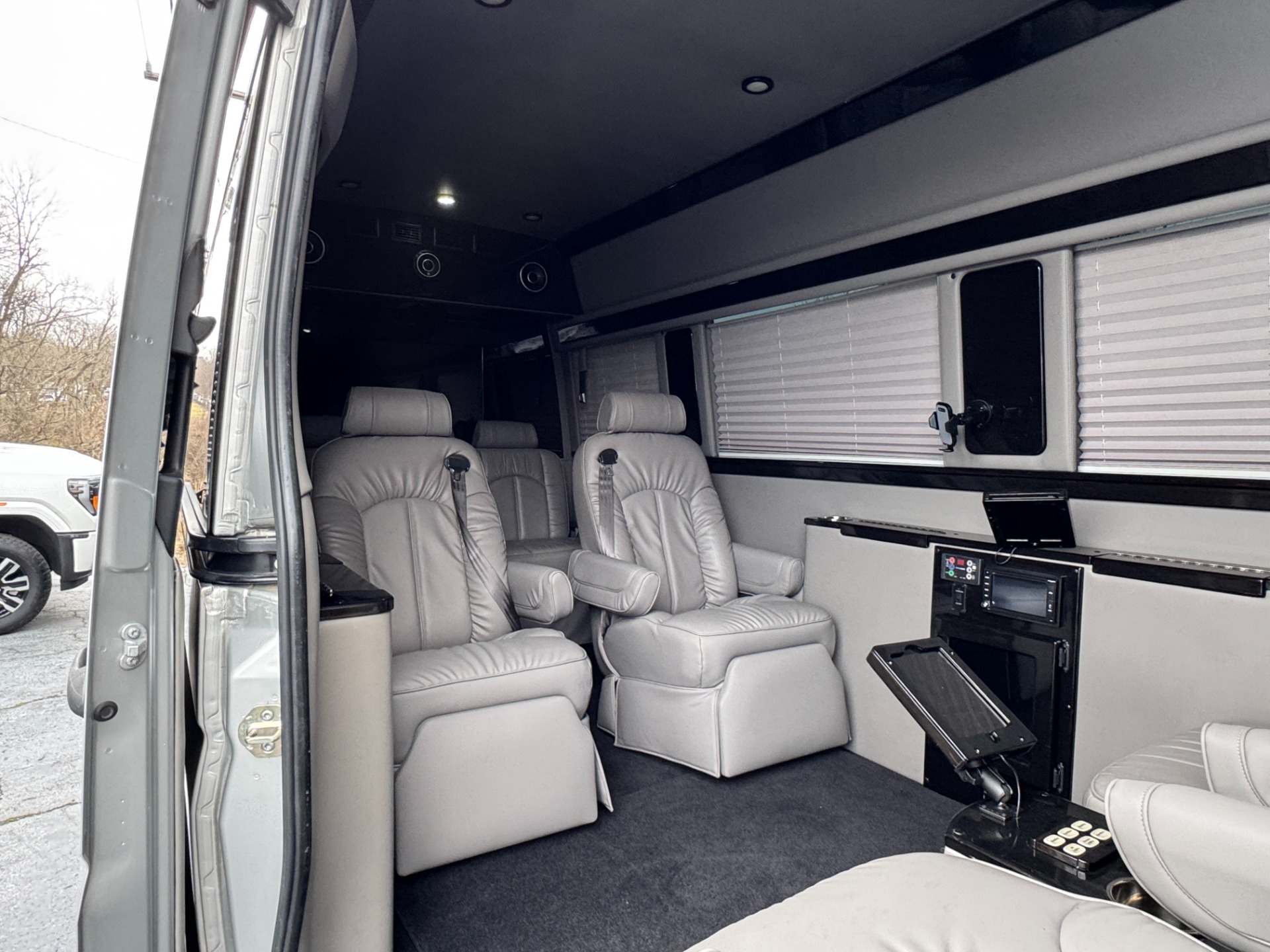 Used 2015 Mercedes-Benz Sprinter Cargo Vans EXT / MIDWEST AUTOMOTIVE DESIGN / LUXURY SPRINTER / TV'S / WIFI / MORE!! for sale Sold at Formula Imports in Charlotte NC 28227 46