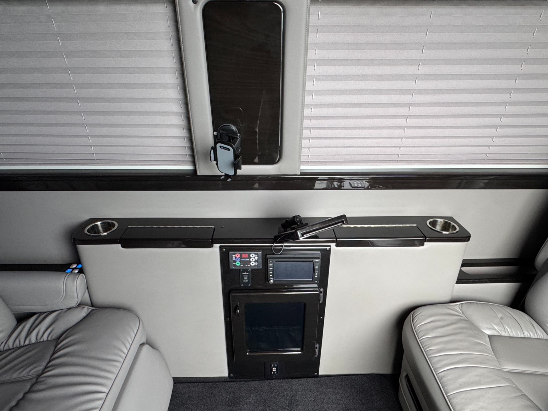 Used 2015 Mercedes-Benz Sprinter Cargo Vans EXT / MIDWEST AUTOMOTIVE DESIGN / LUXURY SPRINTER / TV'S / WIFI / MORE!! for sale Sold at Formula Imports in Charlotte NC 28227 49