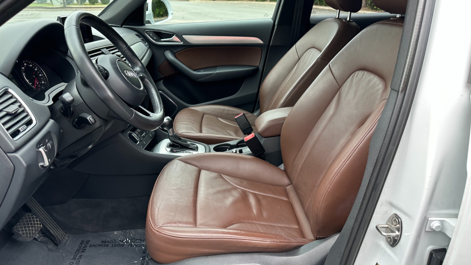 Used 2017 Audi Q3 PRESTIGE / PANORAMIC ROOF / NAV / HEATED SEATS for sale $22,795 at Formula Imports in Charlotte NC 28227 12