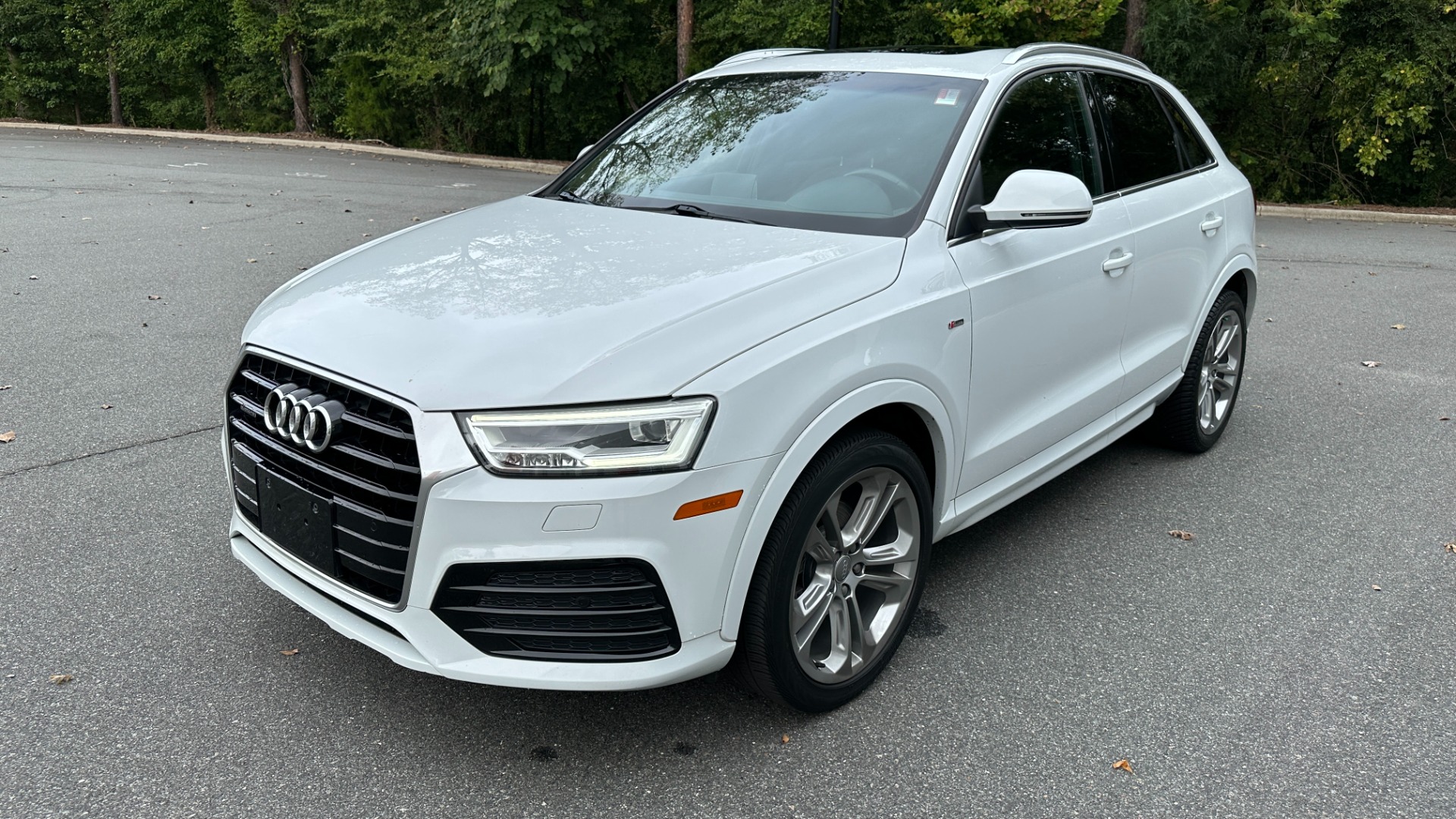 Used 2017 Audi Q3 PRESTIGE / PANORAMIC ROOF / NAV / HEATED SEATS for sale $22,795 at Formula Imports in Charlotte NC 28227 2