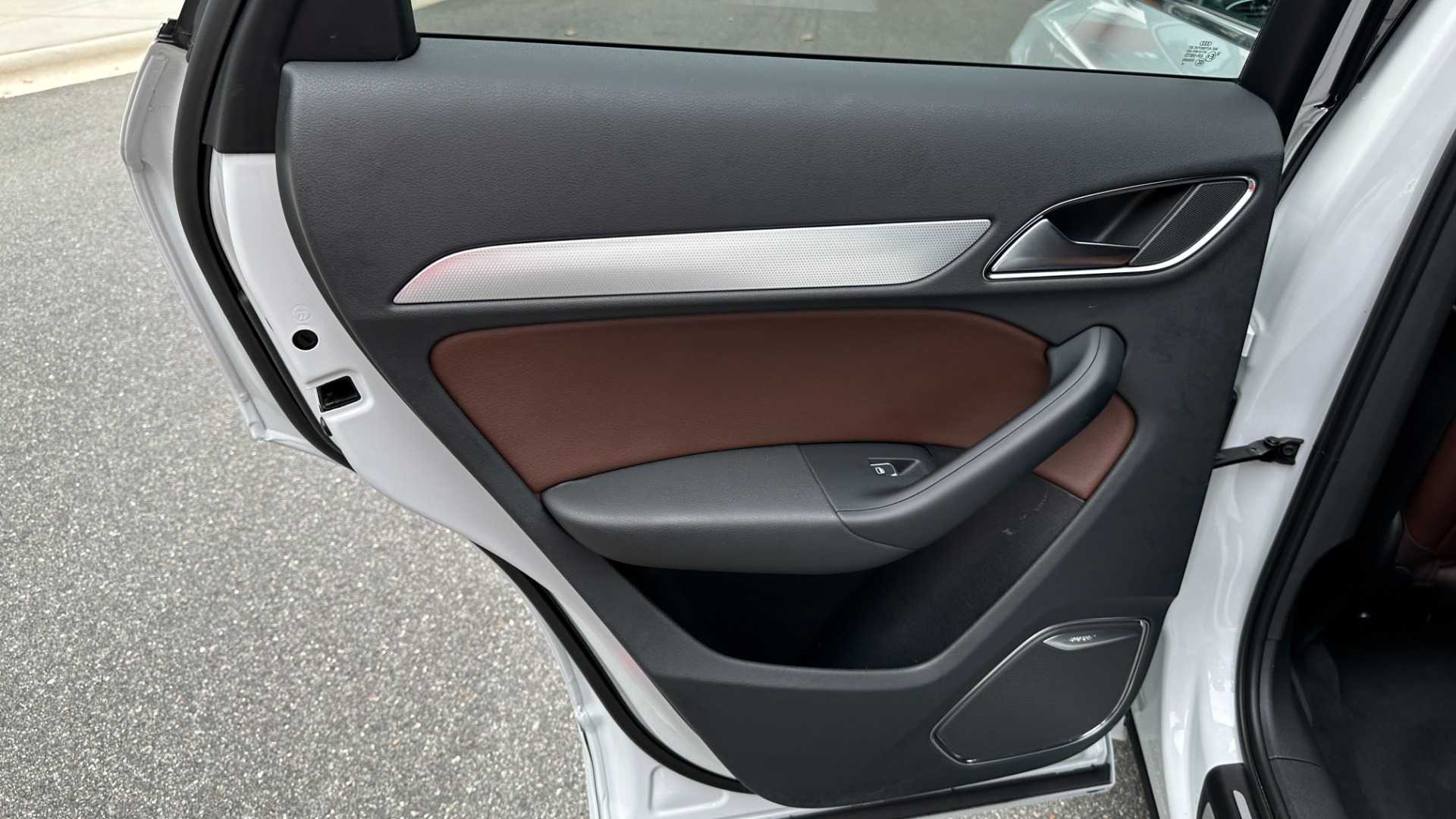 Used 2017 Audi Q3 PRESTIGE / PANORAMIC ROOF / NAV / HEATED SEATS for sale $22,795 at Formula Imports in Charlotte NC 28227 21