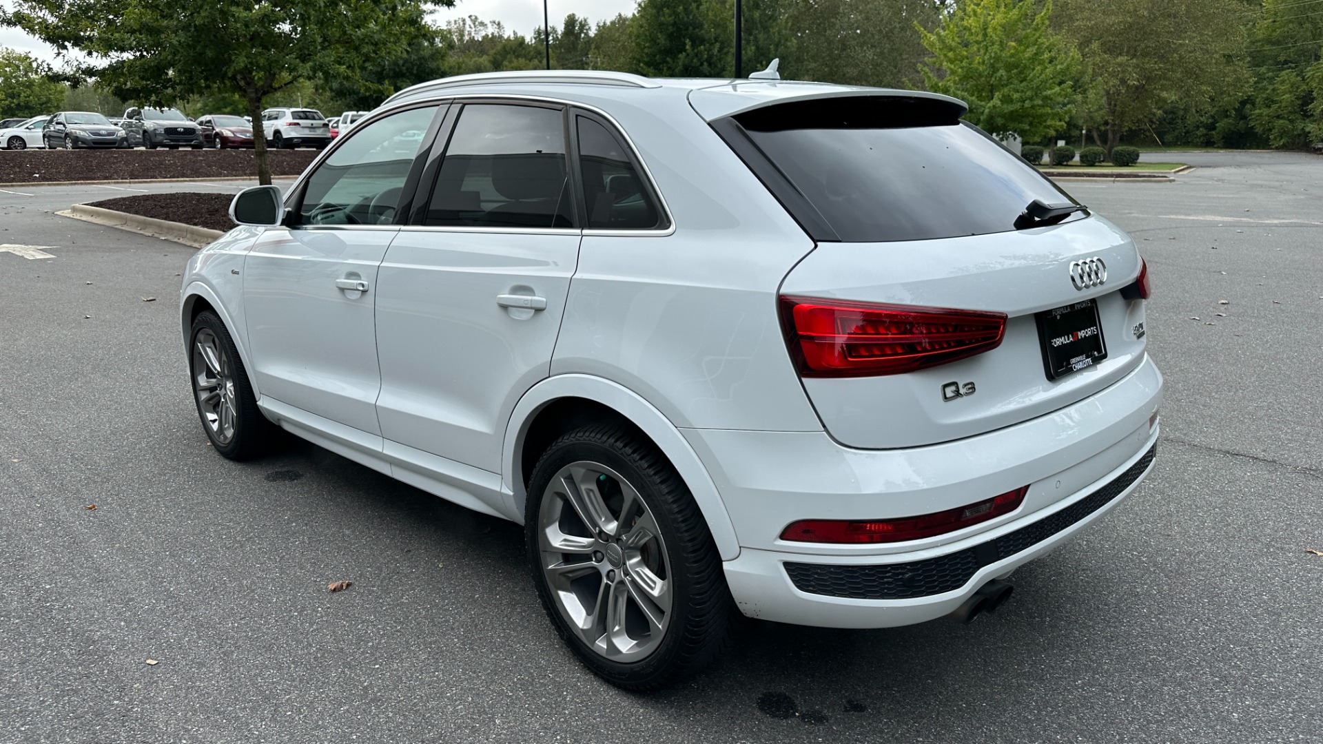 Used 2017 Audi Q3 PRESTIGE / PANORAMIC ROOF / NAV / HEATED SEATS for sale $22,795 at Formula Imports in Charlotte NC 28227 4