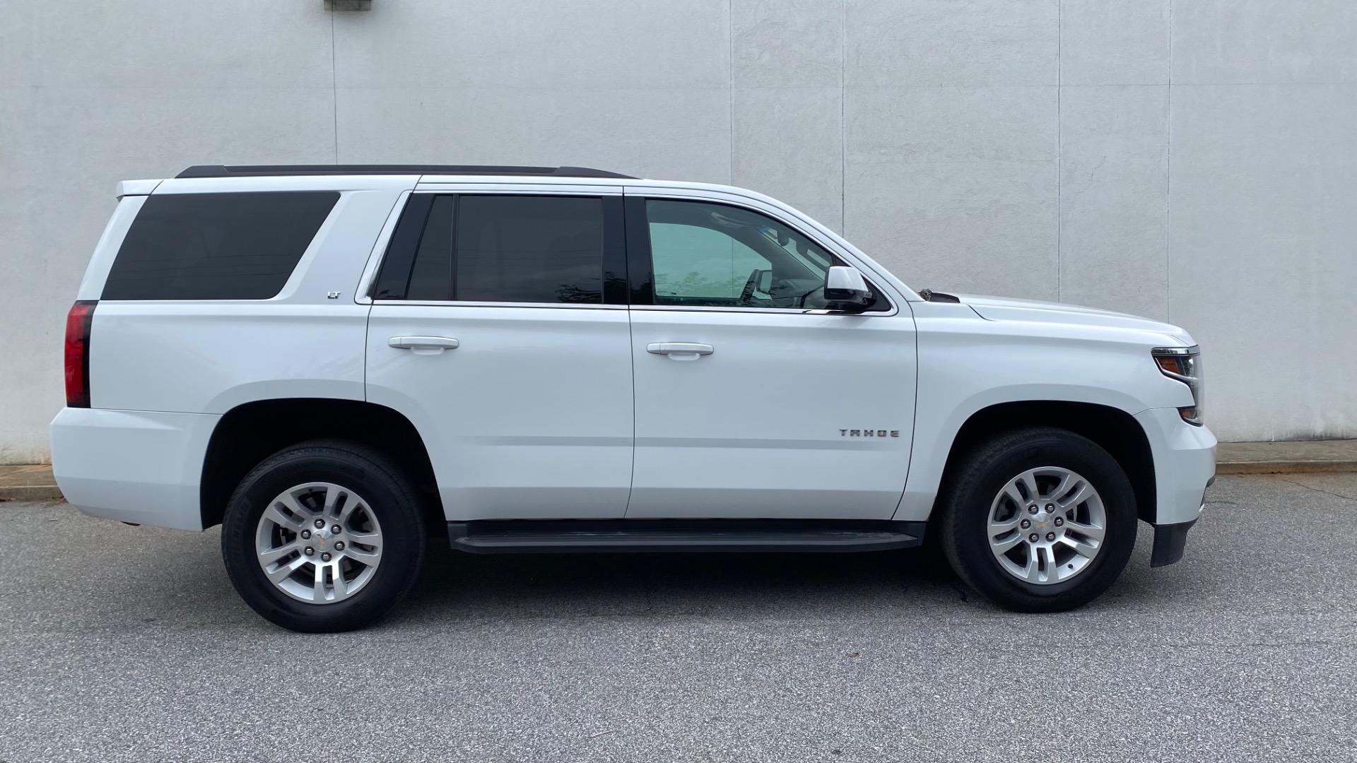 Used 2017 Chevrolet Tahoe LT LT PACKAGE //NAV for sale Sold at Formula Imports in Charlotte NC 28227 10