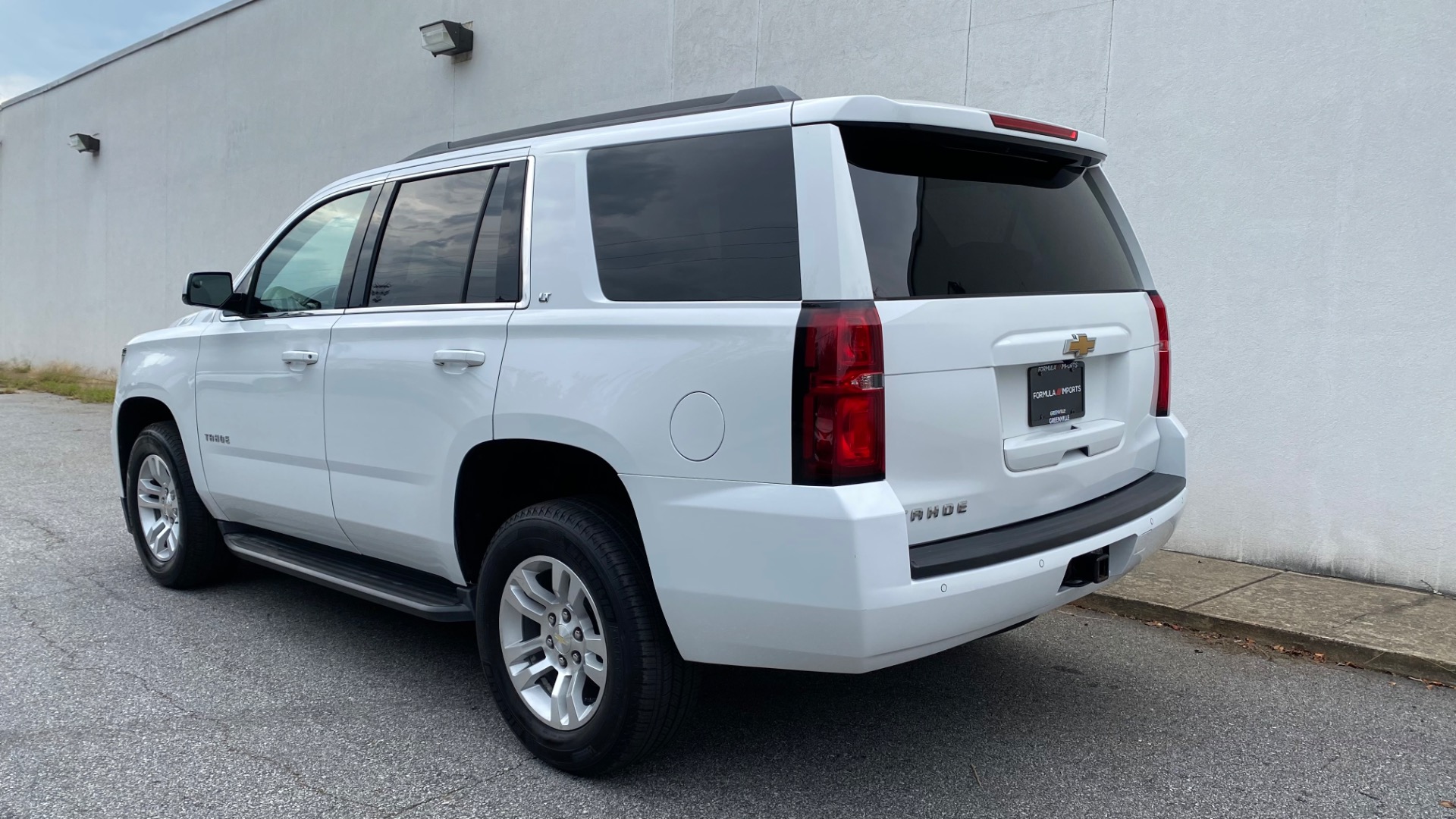 Used 2017 Chevrolet Tahoe LT for sale $32,995 at Formula Imports in Charlotte NC 28227 5