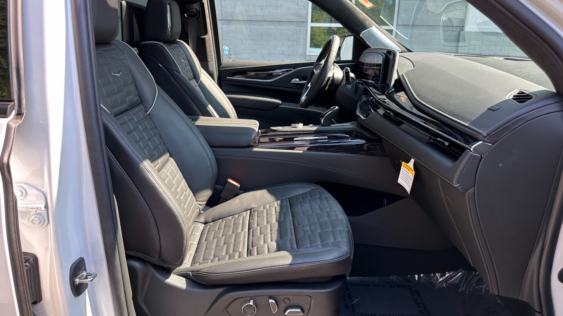 Used 2023 Cadillac Escalade AWD V-Series 1 OWNER SUPER RARE for sale Sold at Formula Imports in Charlotte NC 28227 39