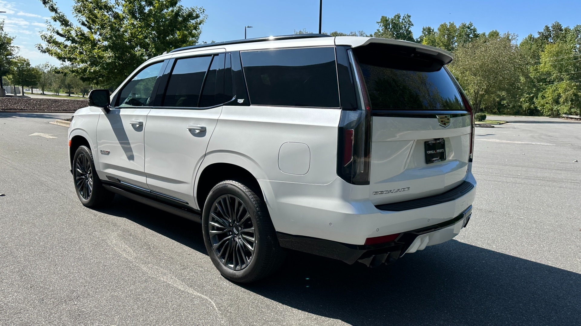 Used 2023 Cadillac Escalade AWD V-Series for sale $189,999 at Formula Imports in Charlotte NC 28227 4