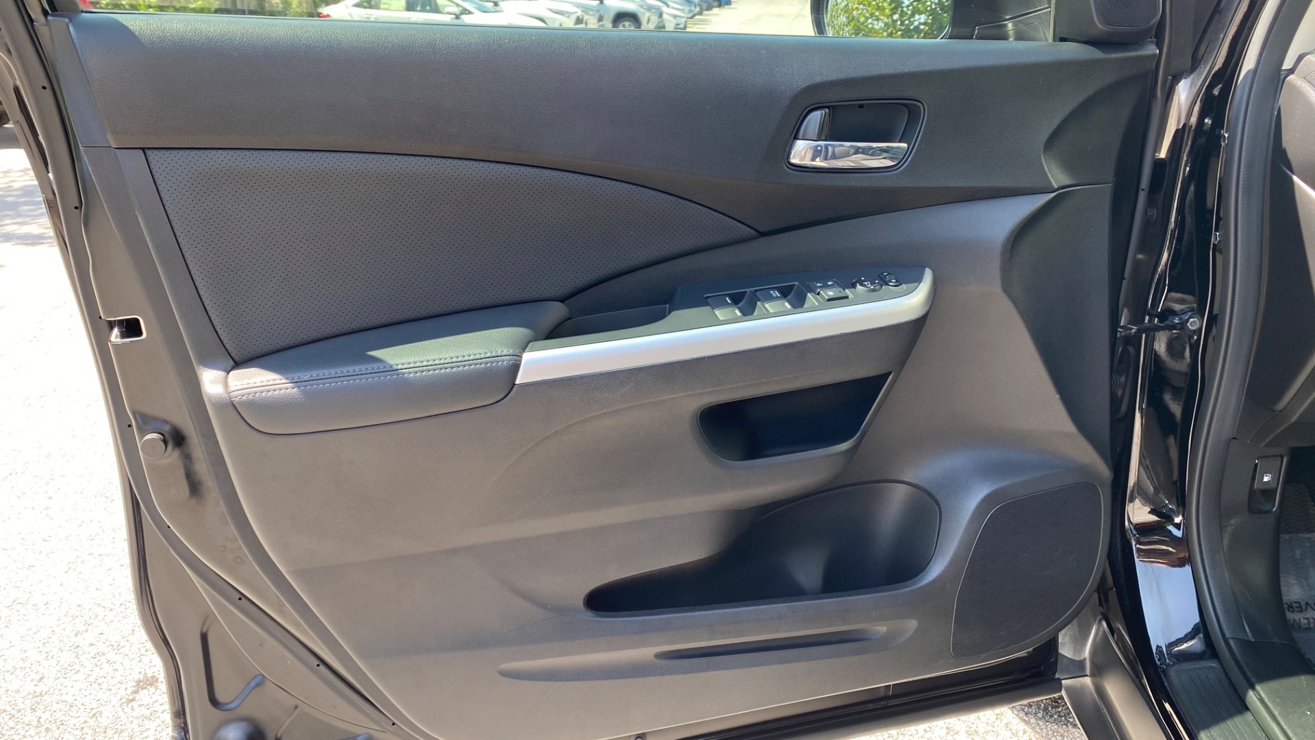Used 2015 Honda CR-V EX-L for sale $16,995 at Formula Imports in Charlotte NC 28227 15