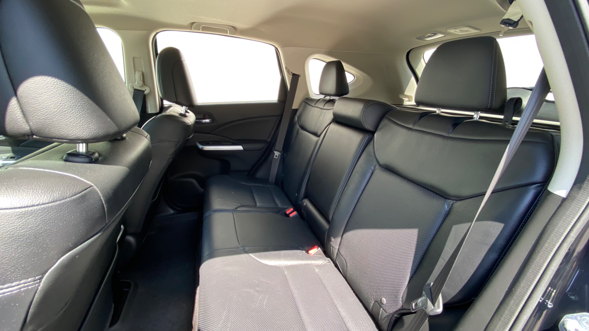 Used 2015 Honda CR-V EX-L for sale $16,995 at Formula Imports in Charlotte NC 28227 35