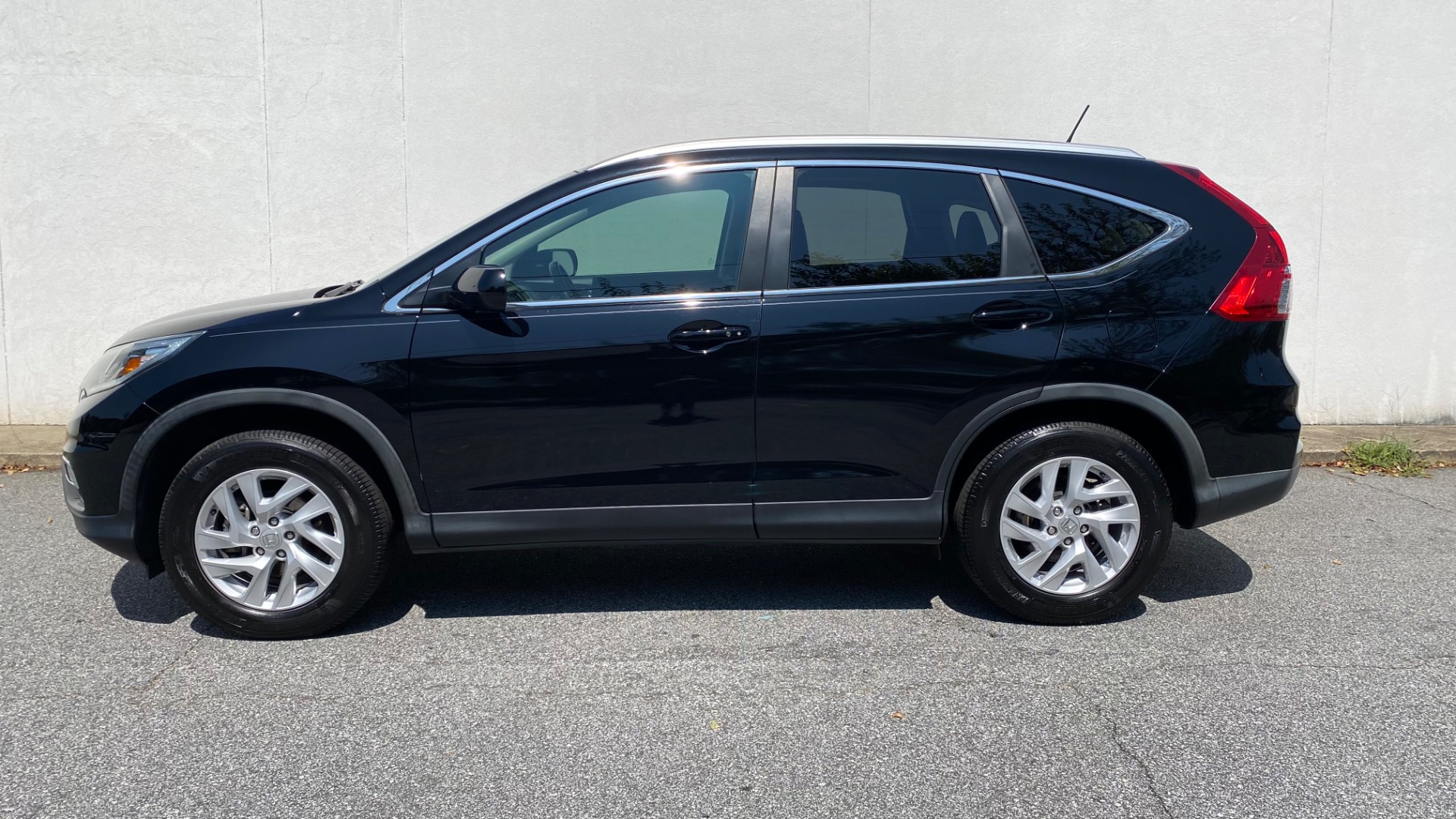 Used 2015 Honda CR-V EX-L for sale $16,995 at Formula Imports in Charlotte NC 28227 4