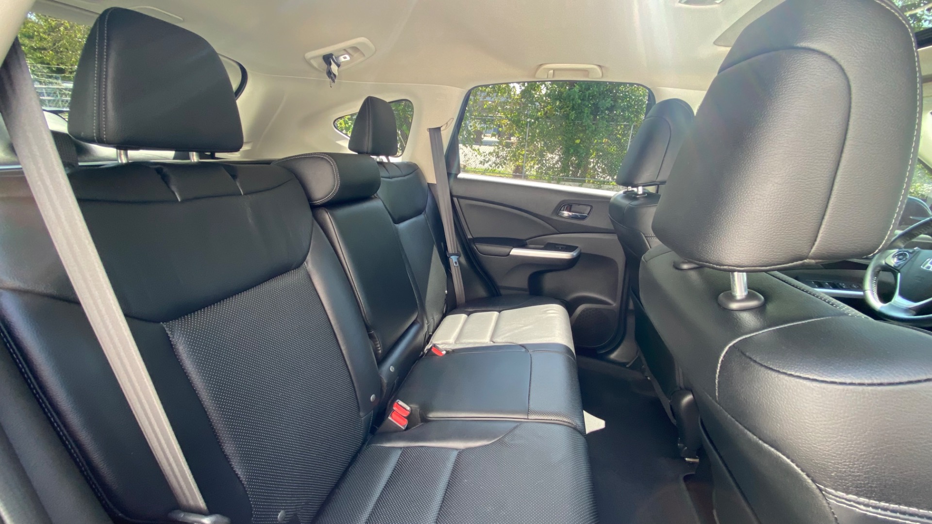 Used 2015 Honda CR-V EX-L for sale $16,995 at Formula Imports in Charlotte NC 28227 40