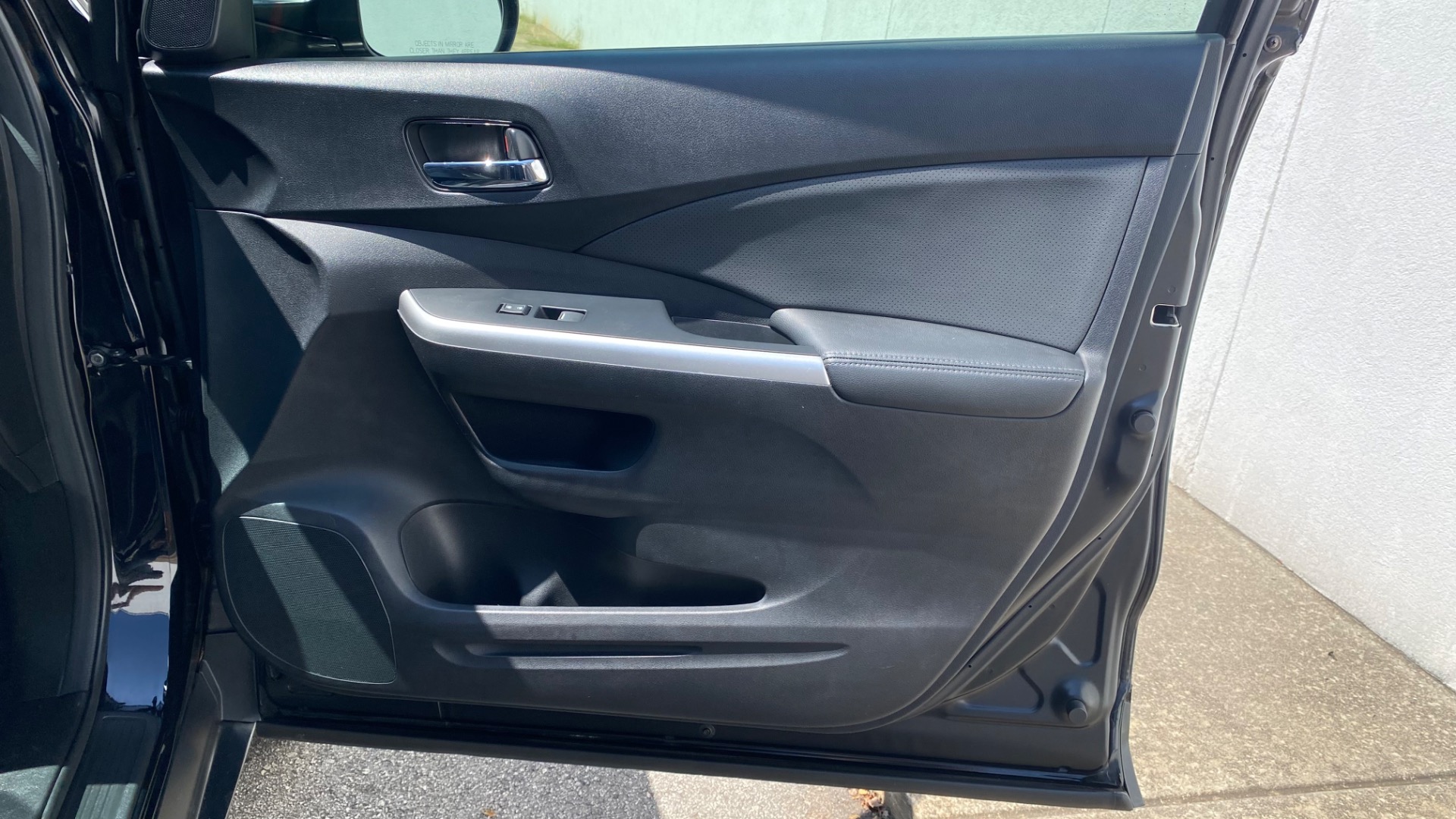 Used 2015 Honda CR-V EX-L for sale $16,995 at Formula Imports in Charlotte NC 28227 43
