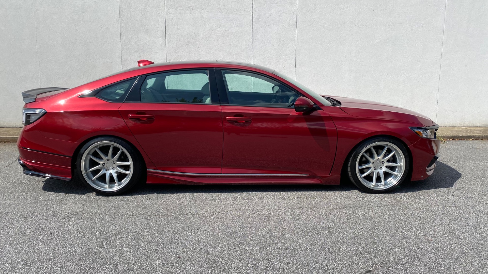 Used 2018 Honda Accord Sedan EX-L Navi 2.0T / CUSTOM WHEELS / D2 COILOVERS / LEATHER / NAV for sale Sold at Formula Imports in Charlotte NC 28227 10