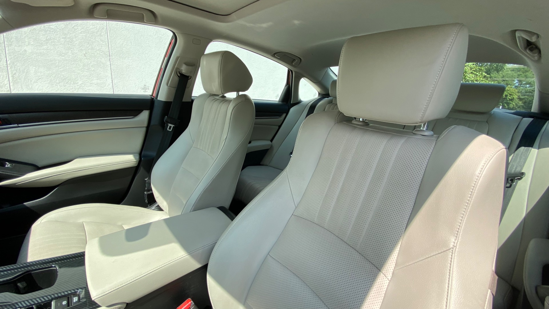 Used 2018 Honda Accord Sedan EX-L Navi 2.0T for sale Call for price at Formula Imports in Charlotte NC 28227 19