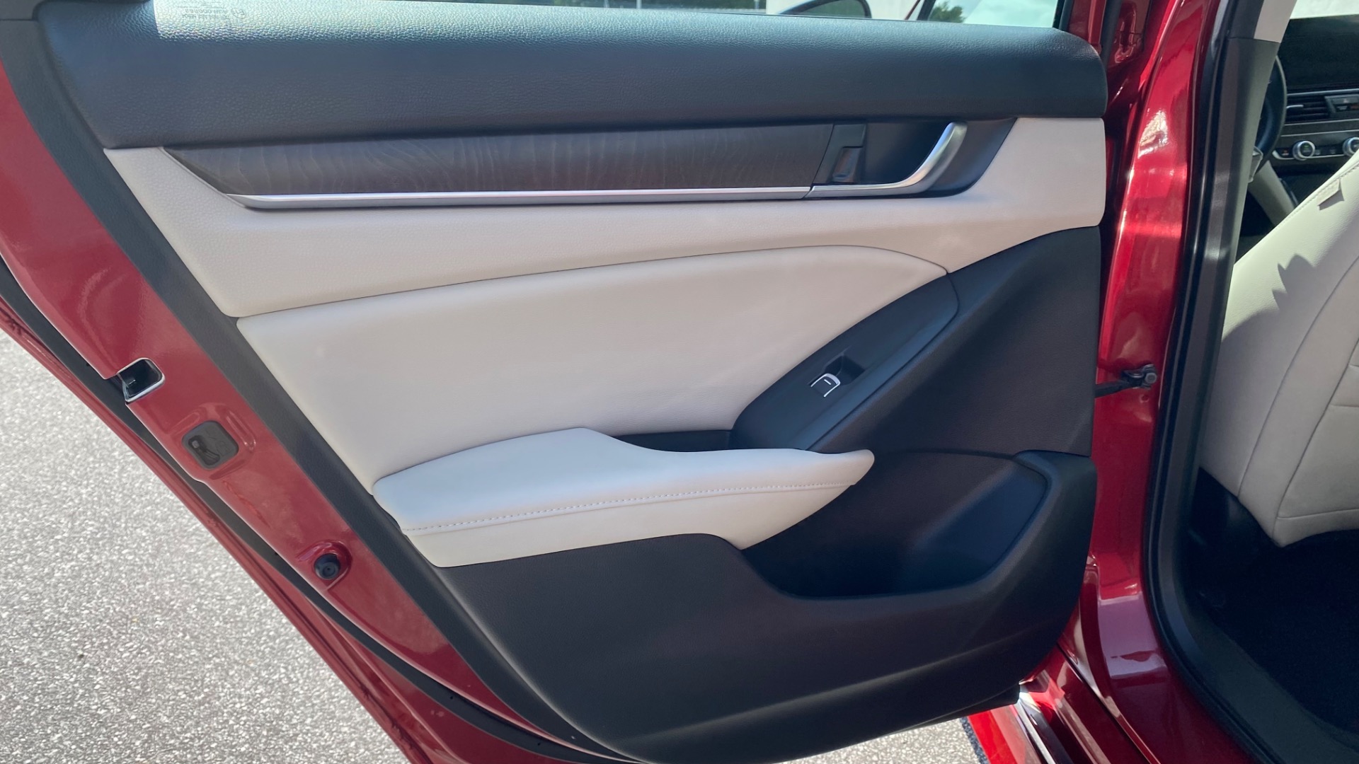 Used 2018 Honda Accord Sedan EX-L Navi 2.0T for sale Call for price at Formula Imports in Charlotte NC 28227 36