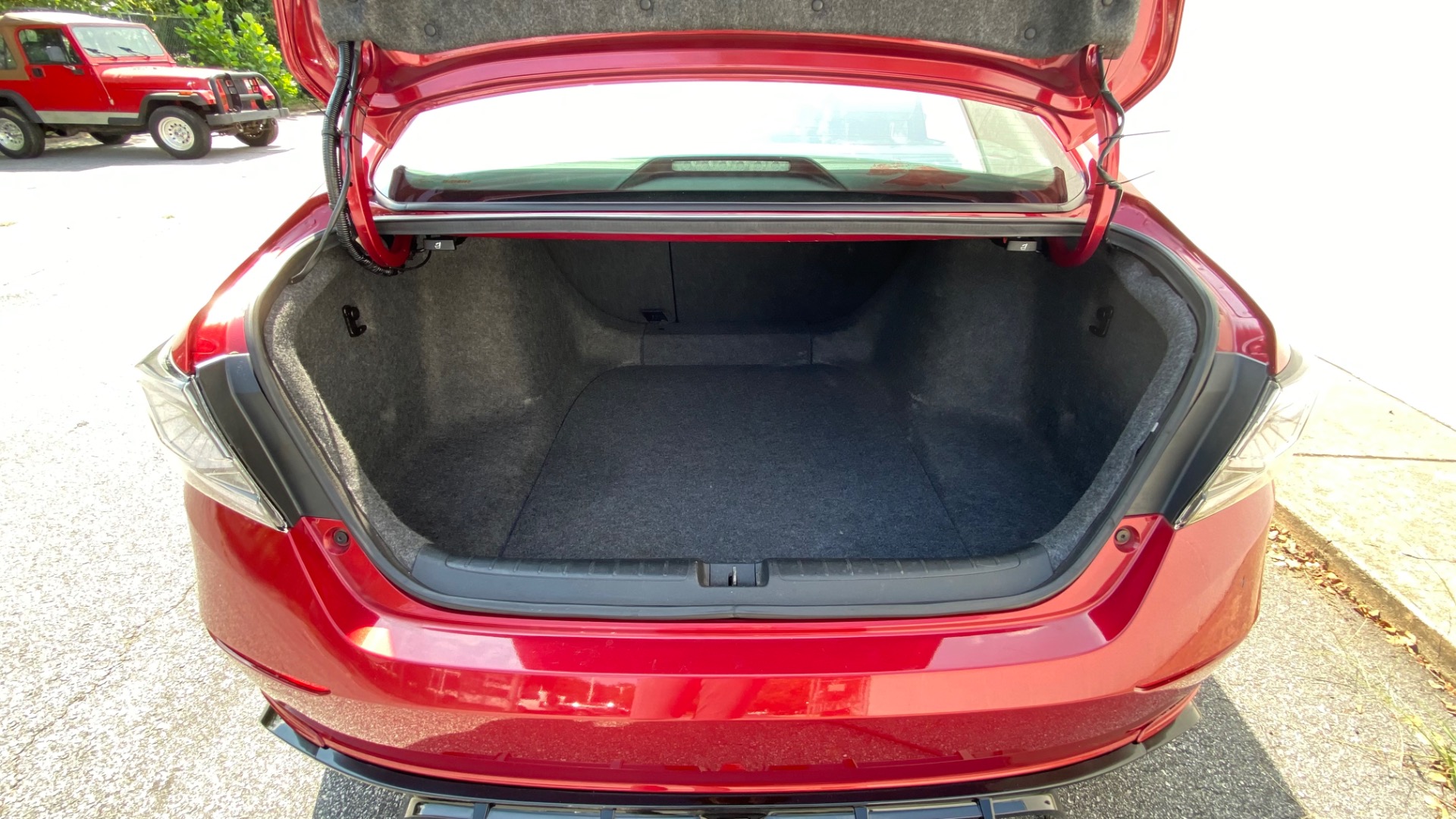 Used 2018 Honda Accord Sedan EX-L Navi 2.0T for sale Call for price at Formula Imports in Charlotte NC 28227 47
