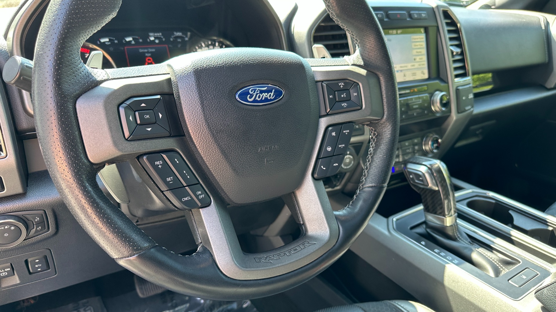 Used 2019 Ford F-150 RAPTOR / CARBON PKG / PANO ROOF / TECH PKG / 17IN FORGED WHEELS for sale $58,900 at Formula Imports in Charlotte NC 28227 17