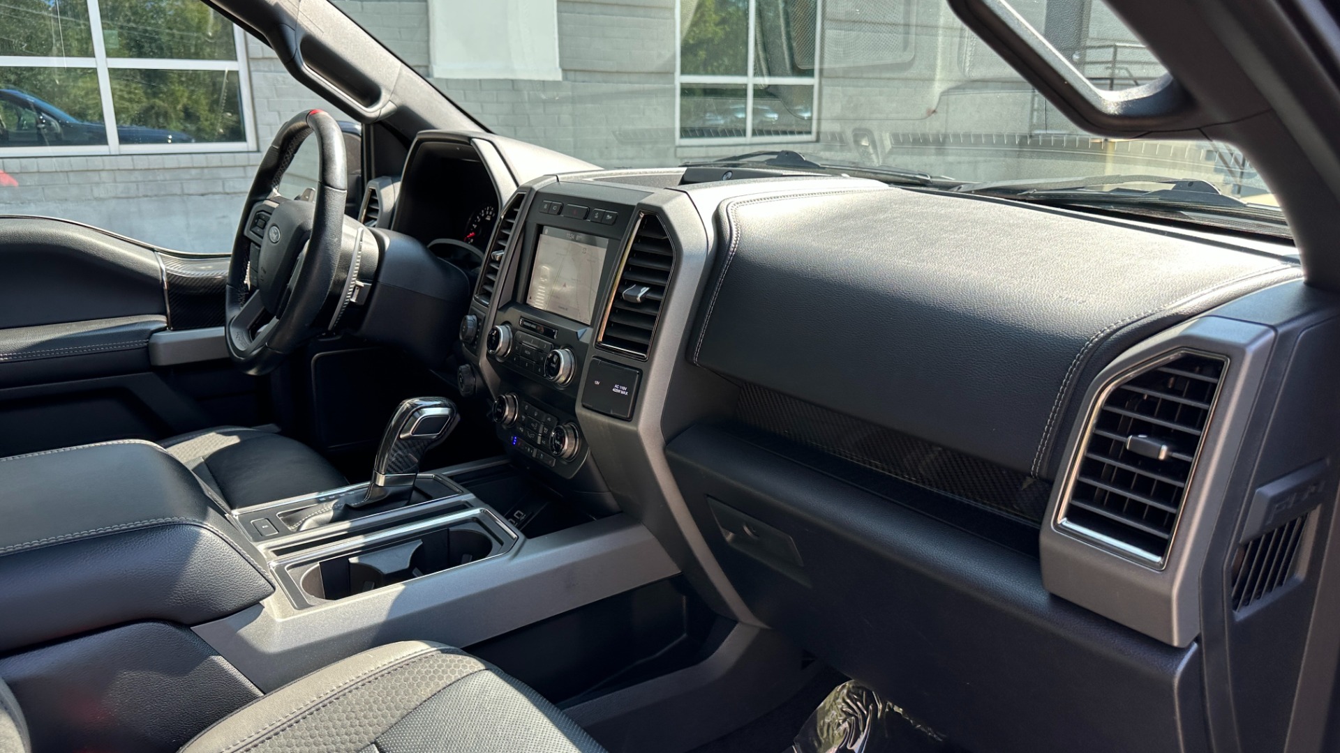 Used 2019 Ford F-150 RAPTOR / CARBON PKG / PANO ROOF / TECH PKG / 17IN FORGED WHEELS for sale $58,900 at Formula Imports in Charlotte NC 28227 37