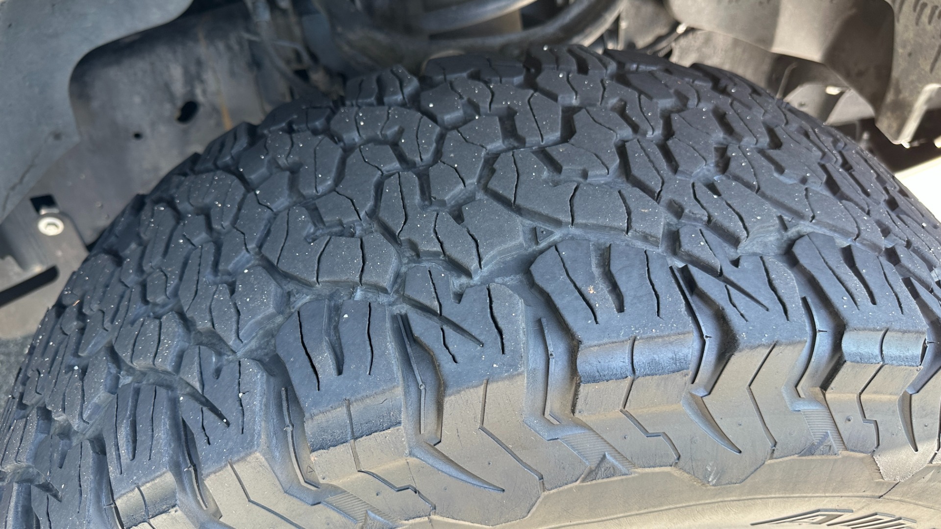 Used 2019 Ford F-150 RAPTOR / CARBON PKG / PANO ROOF / TECH PKG / 17IN FORGED WHEELS for sale $58,900 at Formula Imports in Charlotte NC 28227 51