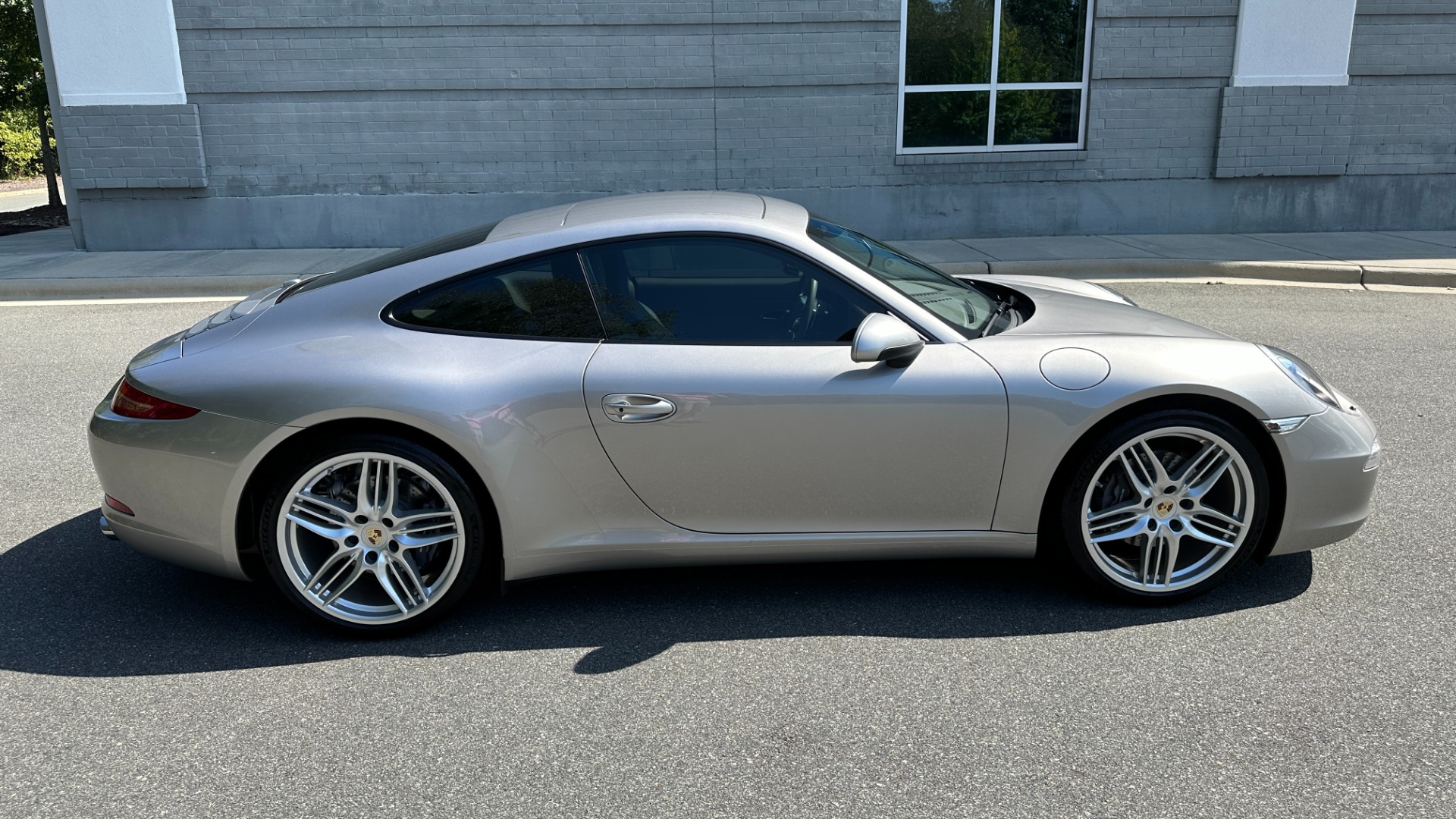 Used 2012 Porsche 911 991 CARRERA / PREMIUM PKG PLUS / SPORT EXHAUST / SPORT SEATS for sale Sold at Formula Imports in Charlotte NC 28227 3