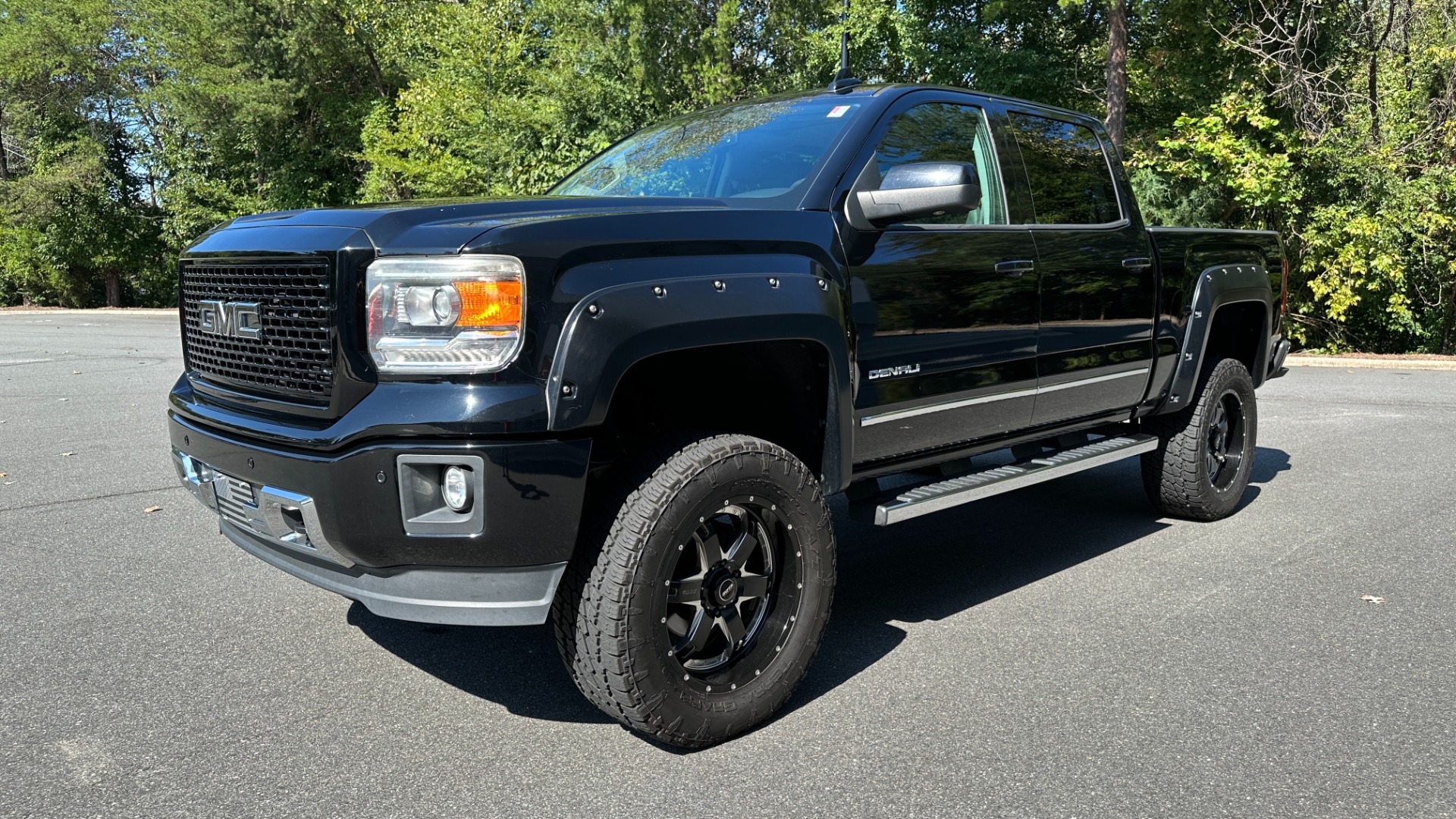 Used 2015 GMC Sierra 1500 DENALI / LIFT KIT / UPGRADED WHEELS / SUNROOF / 6.2L V8 for sale $33,995 at Formula Imports in Charlotte NC 28227 2