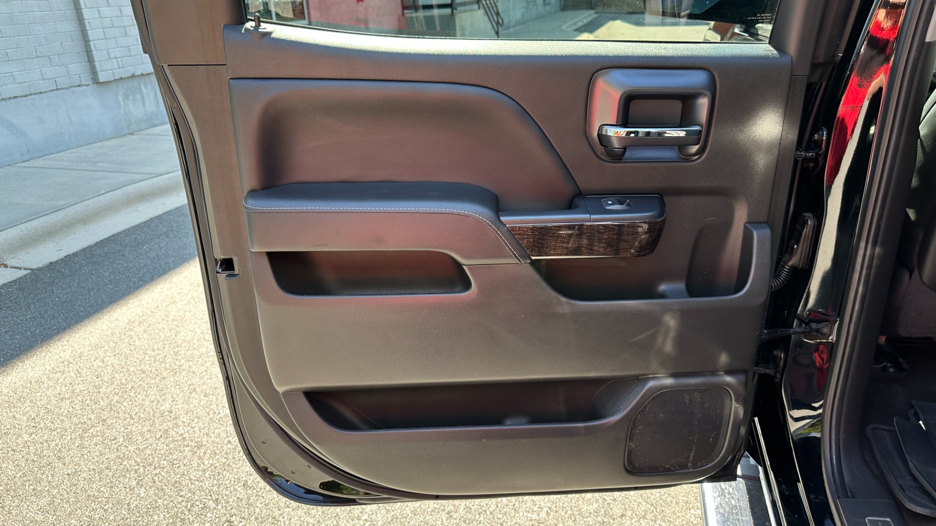 Used 2015 GMC Sierra 1500 DENALI / LIFT KIT / UPGRADED WHEELS / SUNROOF / 6.2L V8 for sale $33,995 at Formula Imports in Charlotte NC 28227 21