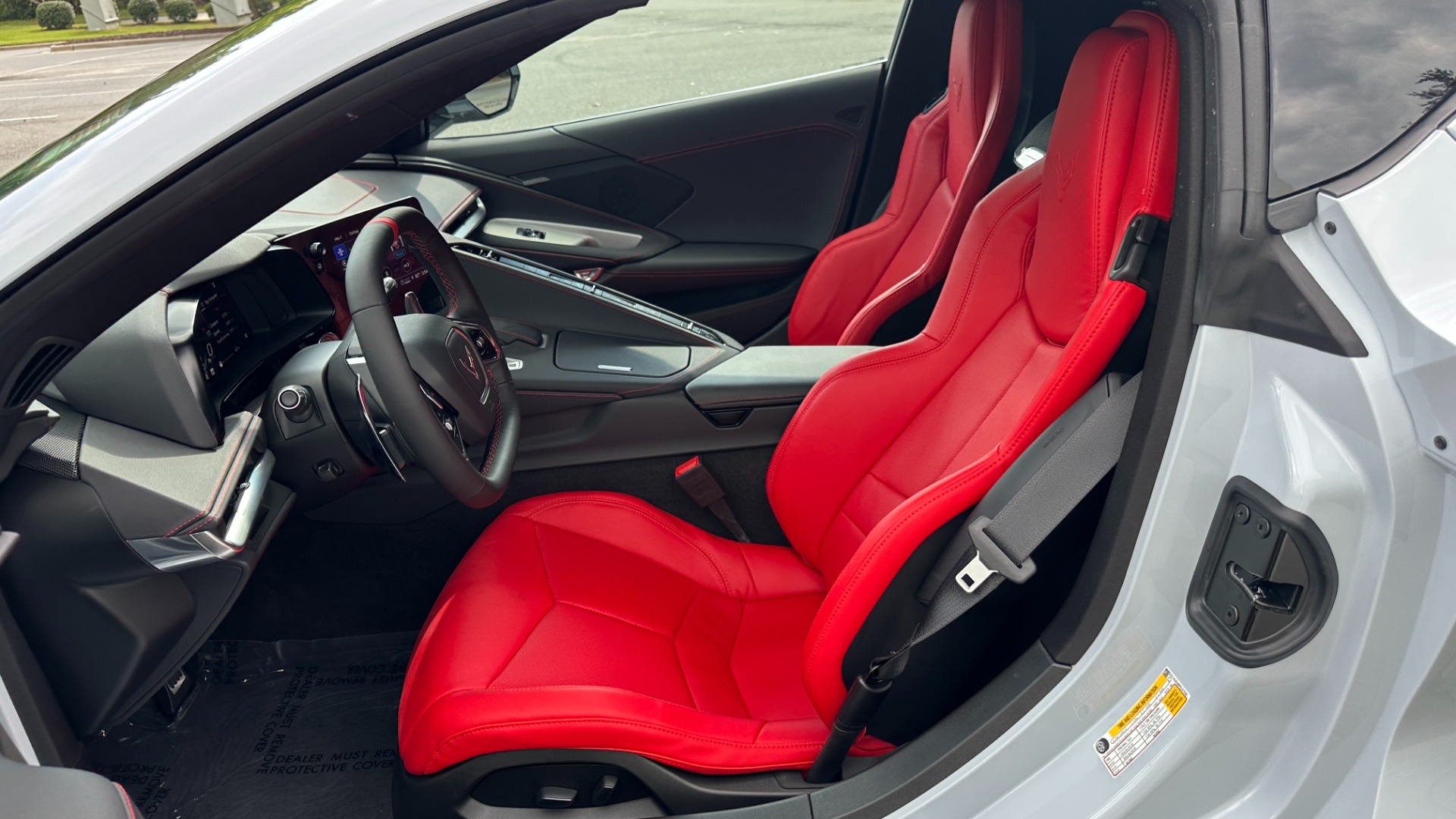 Used 2023 Chevrolet Corvette 1LT / PERF. EXHAUST / RED CALIPERS / FRONT SPLITTER / REAR SPOILER for sale $82,999 at Formula Imports in Charlotte NC 28227 13