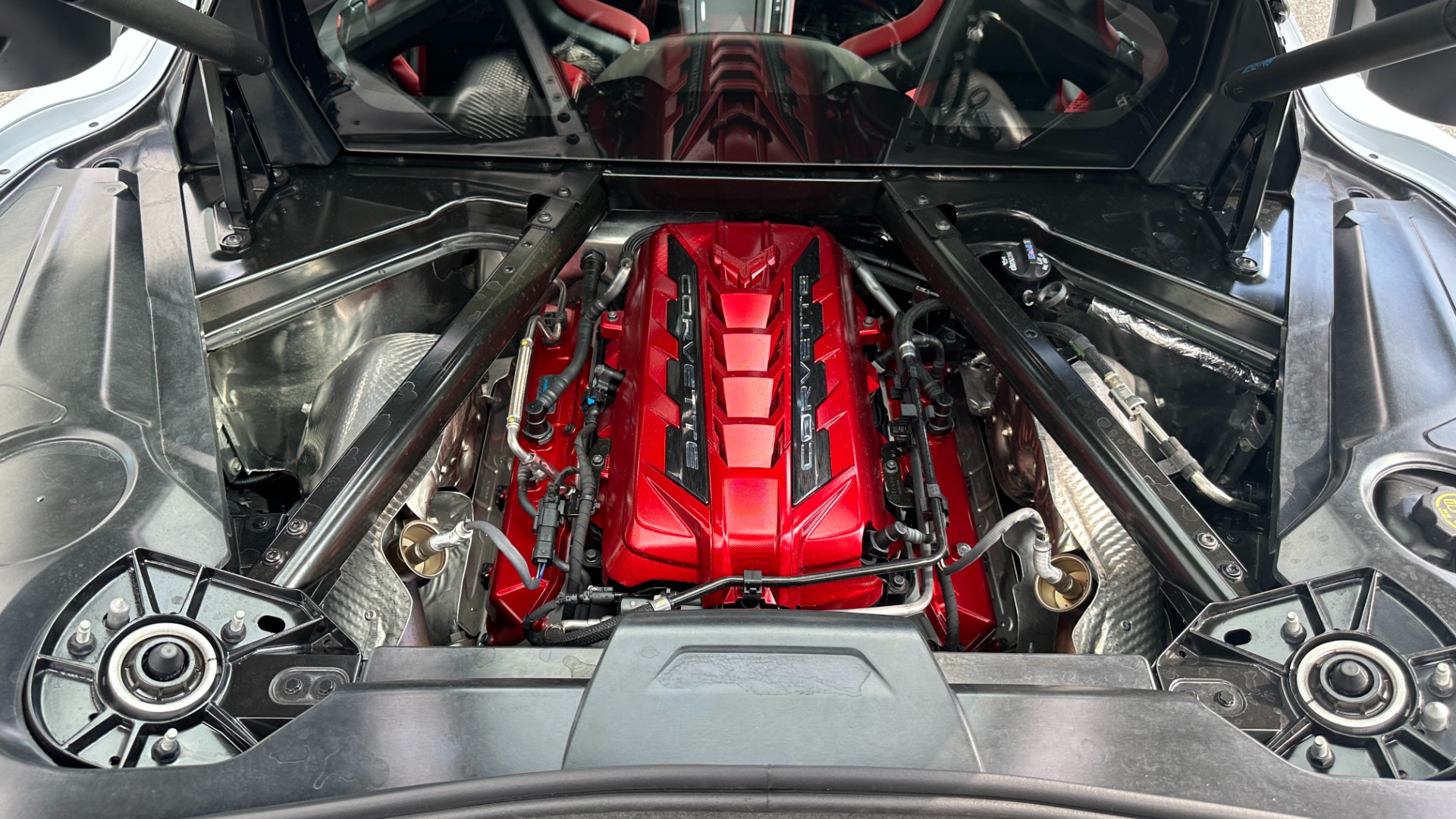Used 2023 Chevrolet Corvette 1LT / PERF. EXHAUST / RED CALIPERS / FRONT SPLITTER / REAR SPOILER for sale $82,999 at Formula Imports in Charlotte NC 28227 33