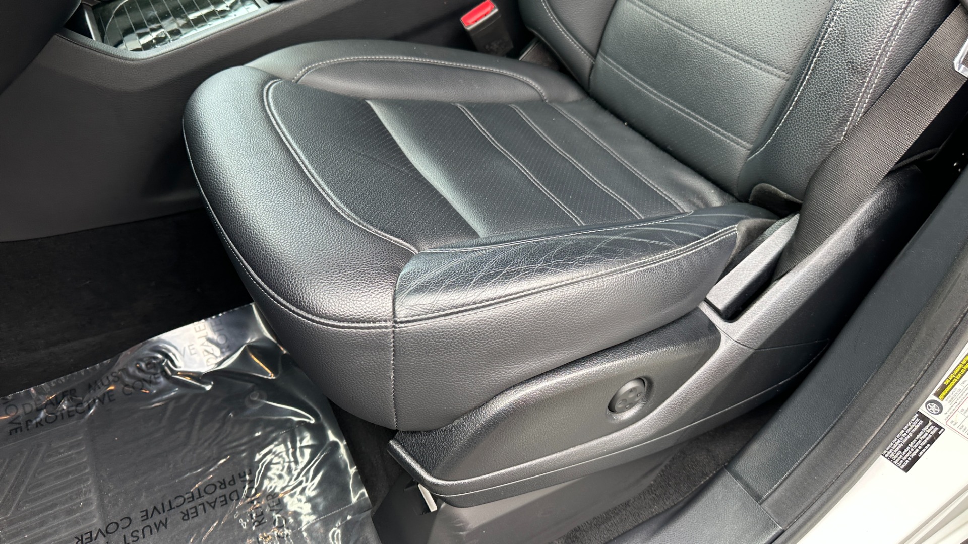 Used 2016 Mercedes-Benz GLE GLE 350 for sale $19,999 at Formula Imports in Charlotte NC 28227 14