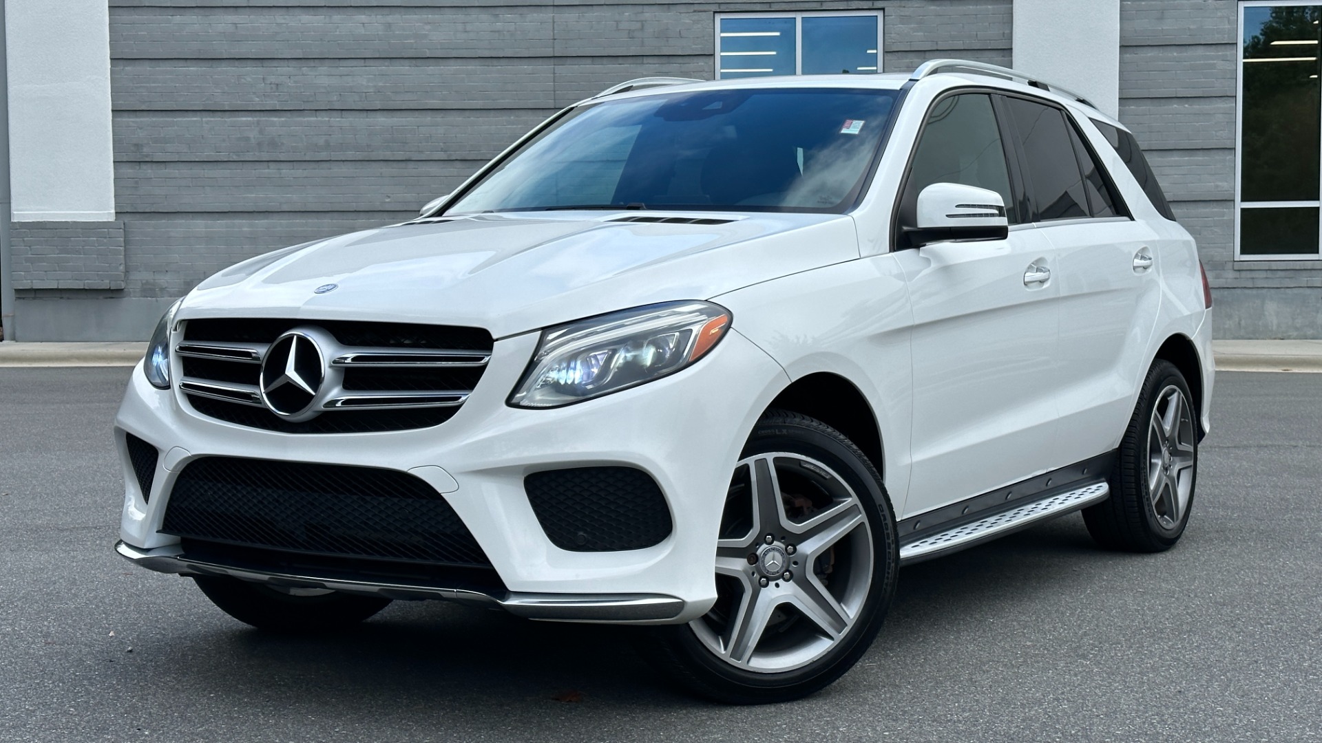 Used 2016 Mercedes-Benz GLE GLE 350 / LOADED OPTIONS / SPORT / PREMIUM / CONVENIENCE for sale Sold at Formula Imports in Charlotte NC 28227 1