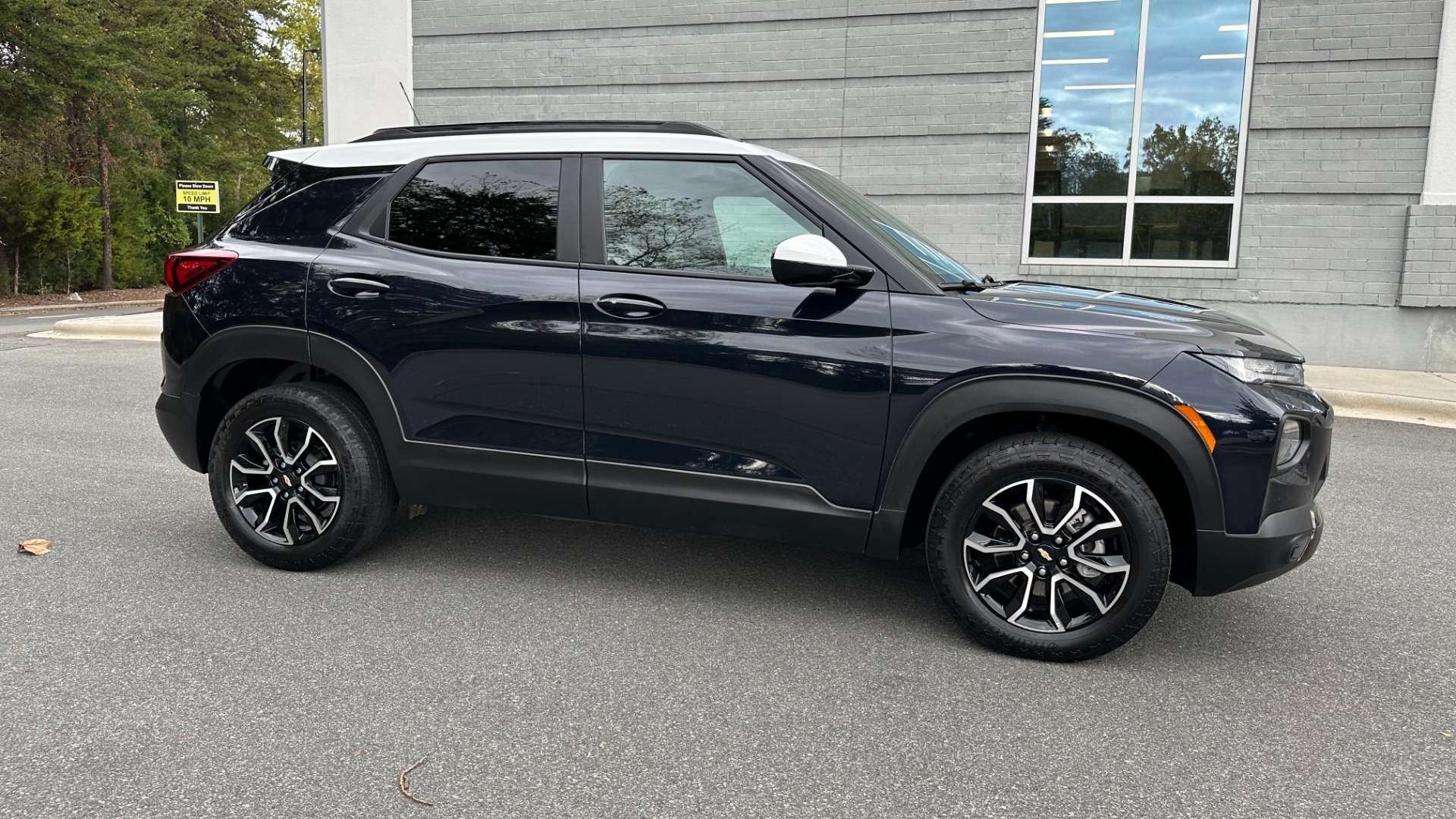 Used 2021 Chevrolet Trailblazer ACTIV for sale Sold at Formula Imports in Charlotte NC 28227 3