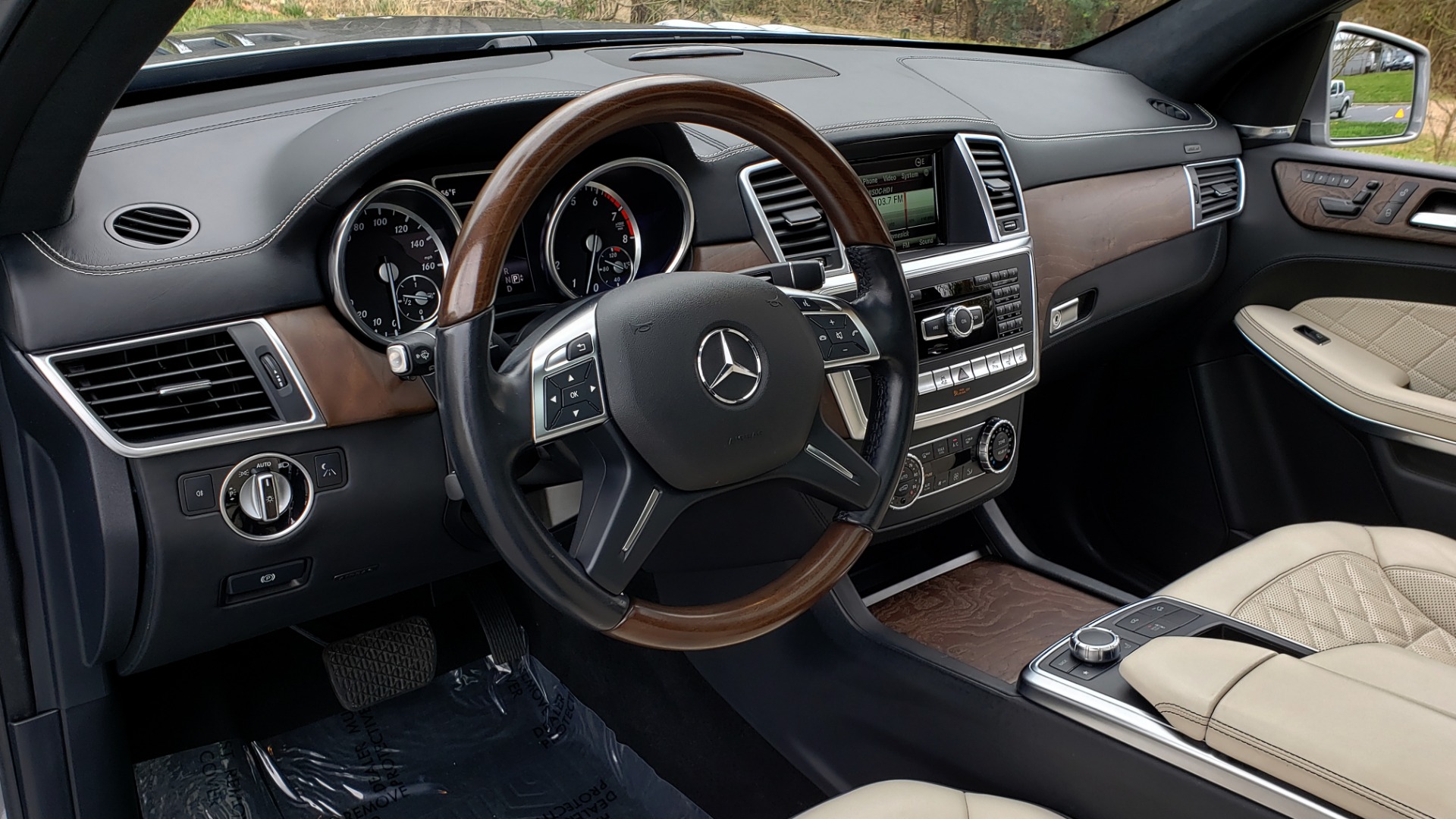 Used 2016 Mercedes-Benz GL 550 4MATIC / NAV / DRVR ASST / DUAL-ROOF / REARVIEW for sale Sold at Formula Imports in Charlotte NC 28227 41