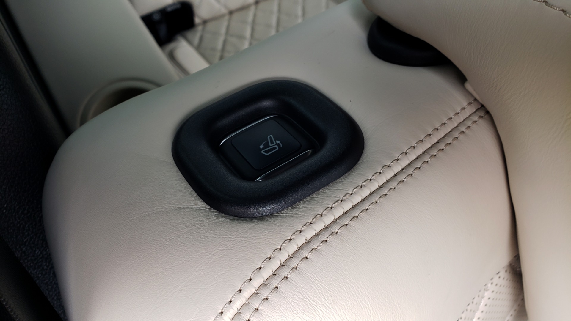 Used 2016 Mercedes-Benz GL 550 4MATIC / NAV / DRVR ASST / DUAL-ROOF / REARVIEW for sale Sold at Formula Imports in Charlotte NC 28227 71